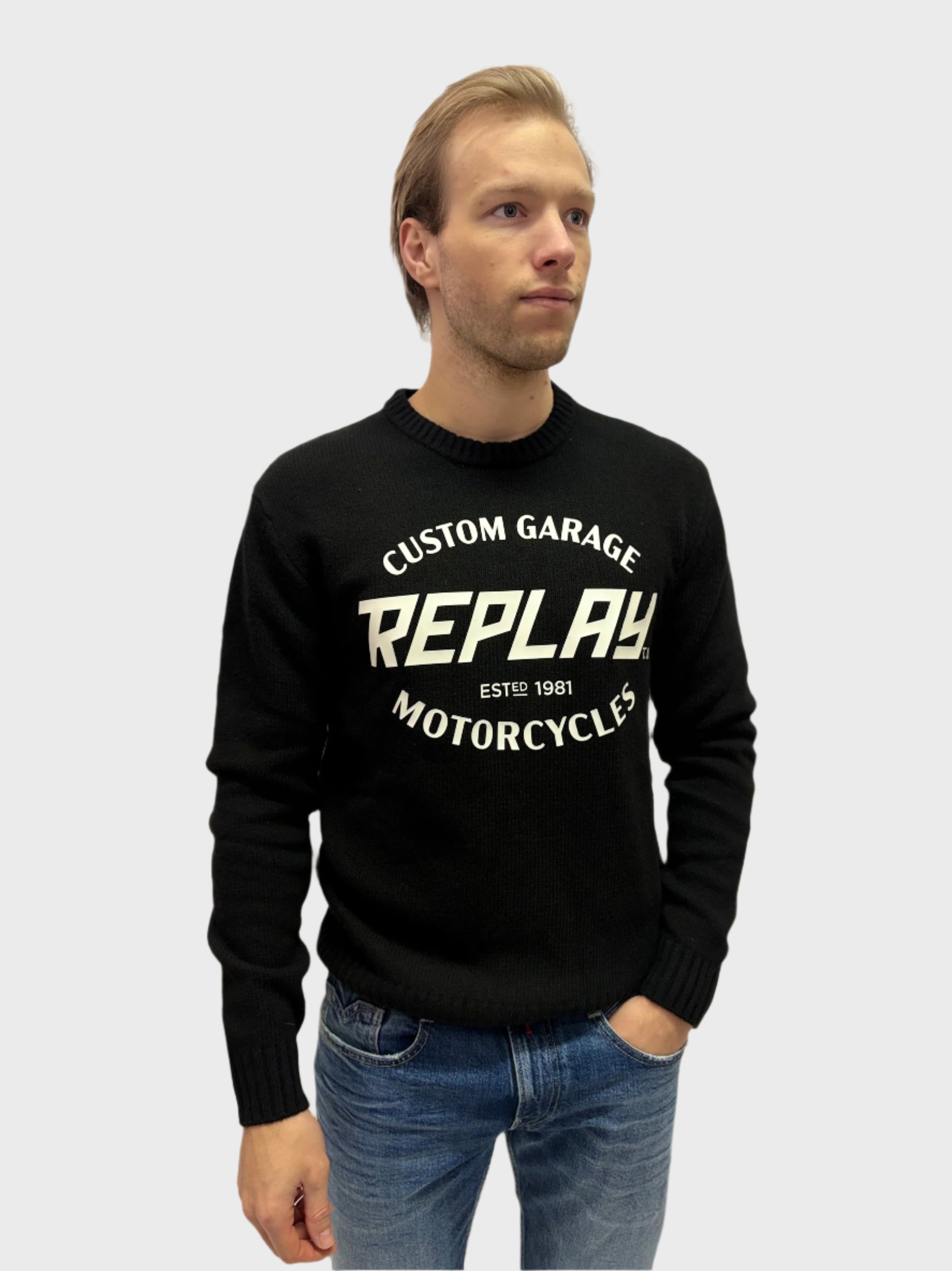 REPLAY FÉRFI PULÓVER MOTOR MOTÍVUMMAL