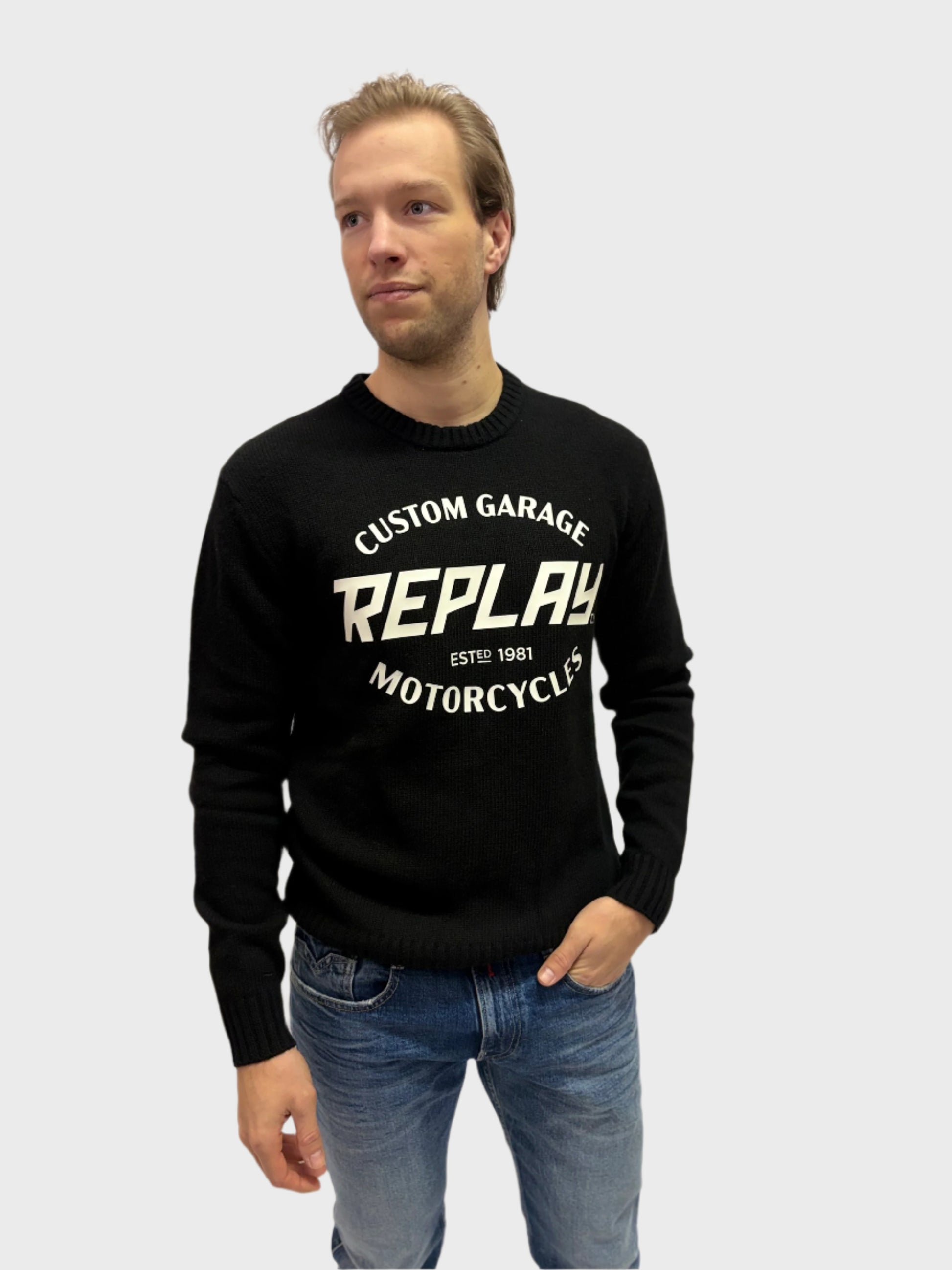 REPLAY FÉRFI PULÓVER MOTOR MOTÍVUMMAL