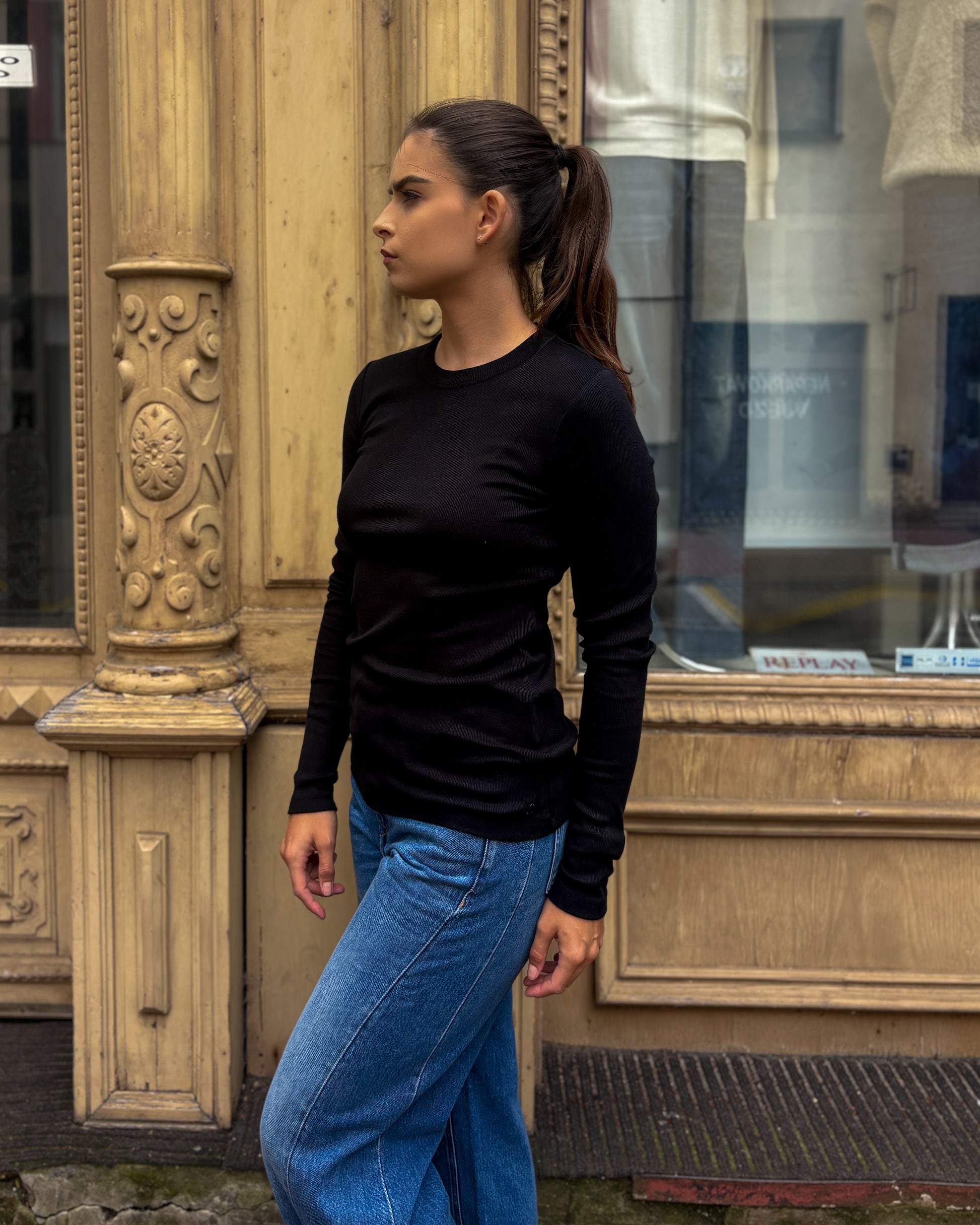 DÁMSKÉ TRIČKO REPLAY SLIM FIT STŘIHU S DLOUHÝM RUKÁVEM