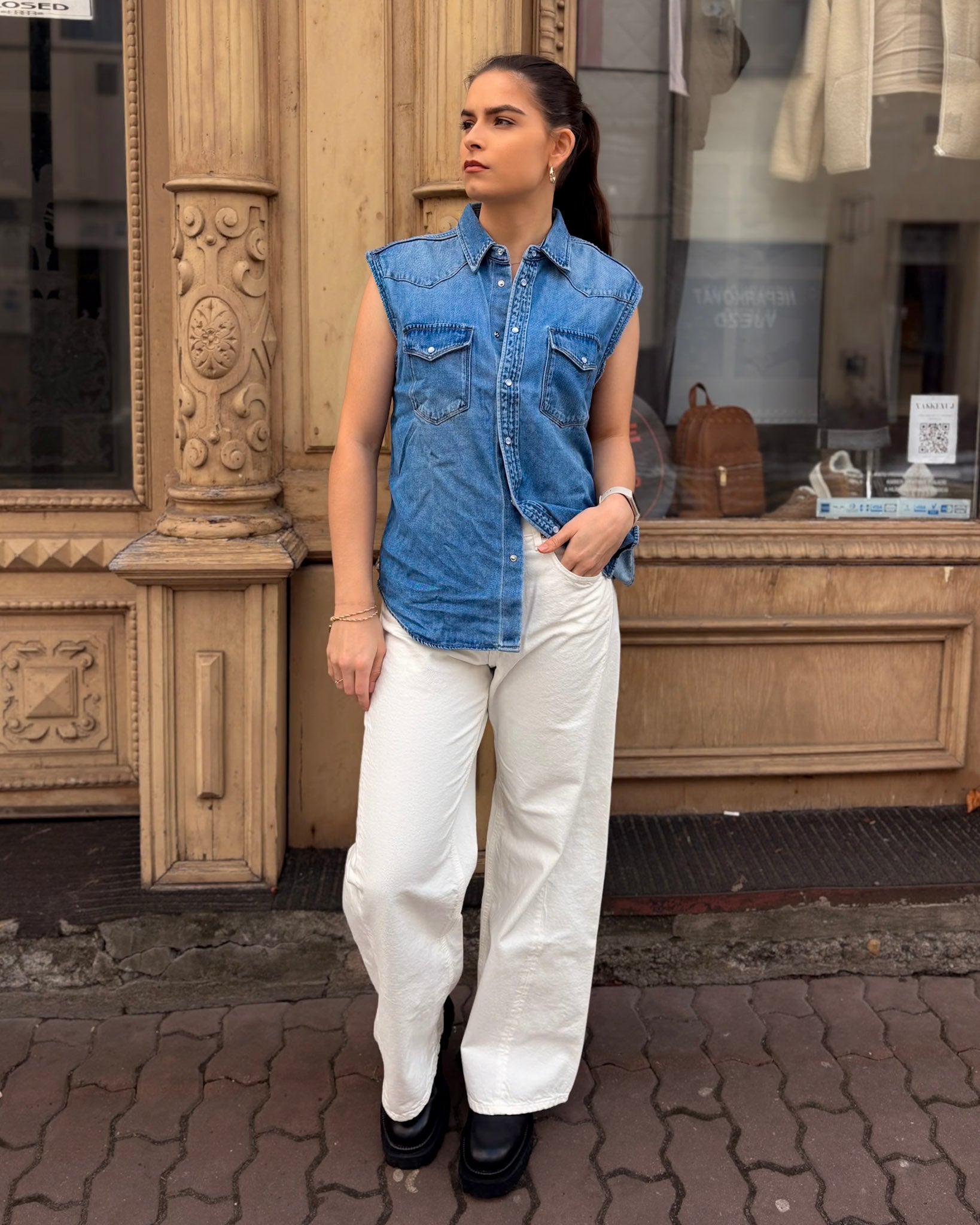 DÁMSKÁ DŽÍNOVÁ VESTA REPLAY NA PATENTY 