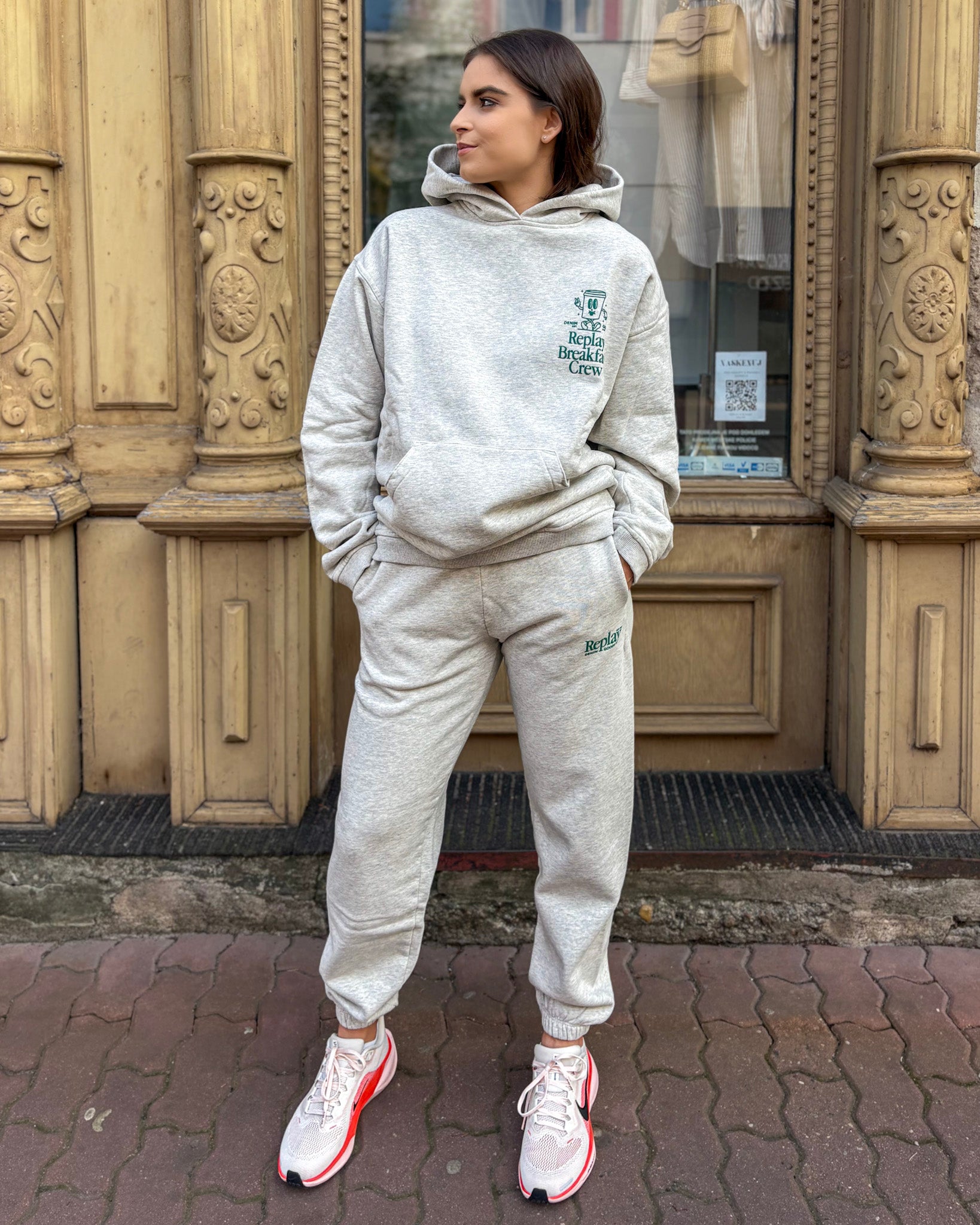 NŐI PULÓVER ISMÉTLÉS NYOMTATÁSSAL „BREAKFAST CLUB”