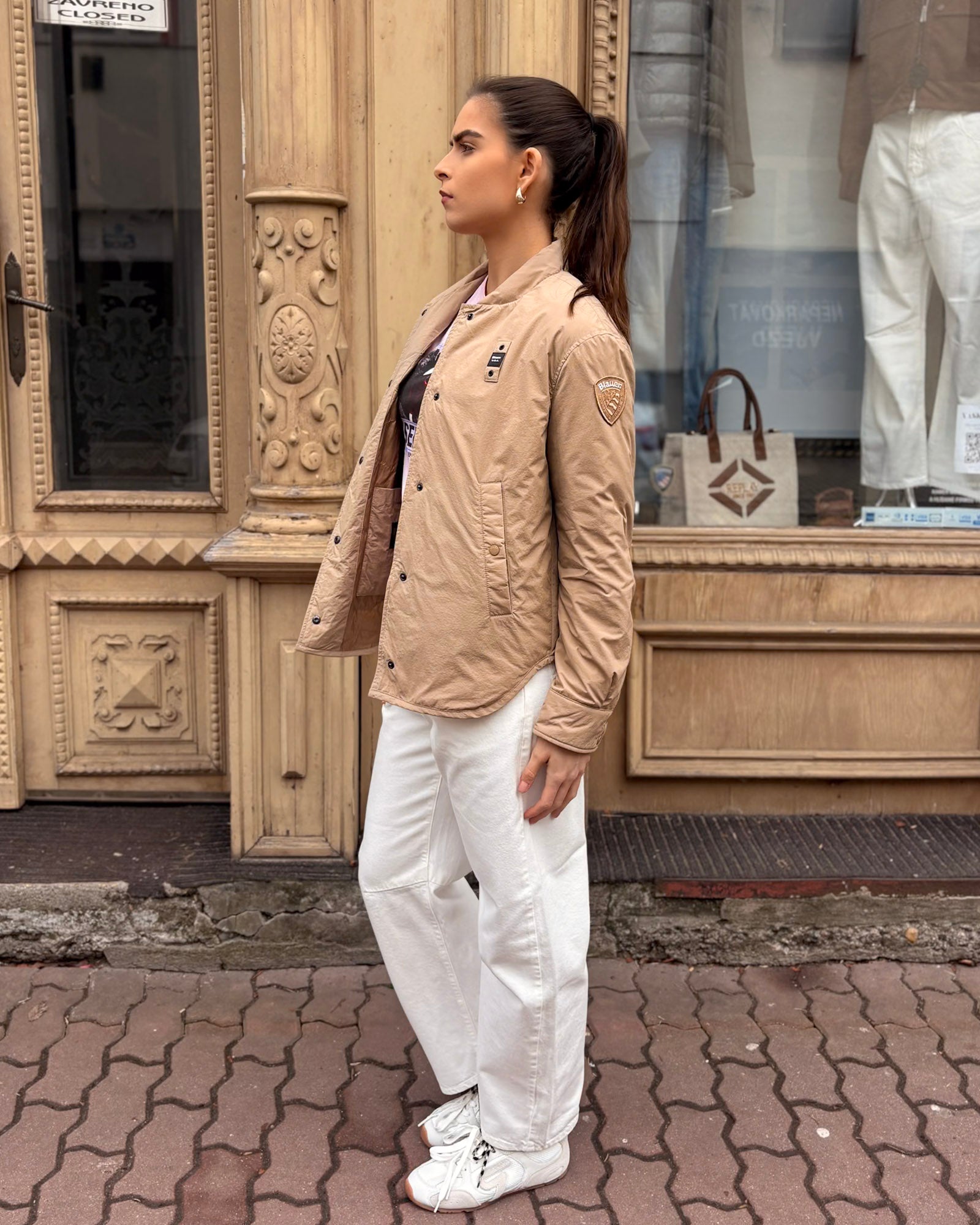 NŐI BLAUER KABÁT OLIVIA ÁLLÓ NYAKKAL 