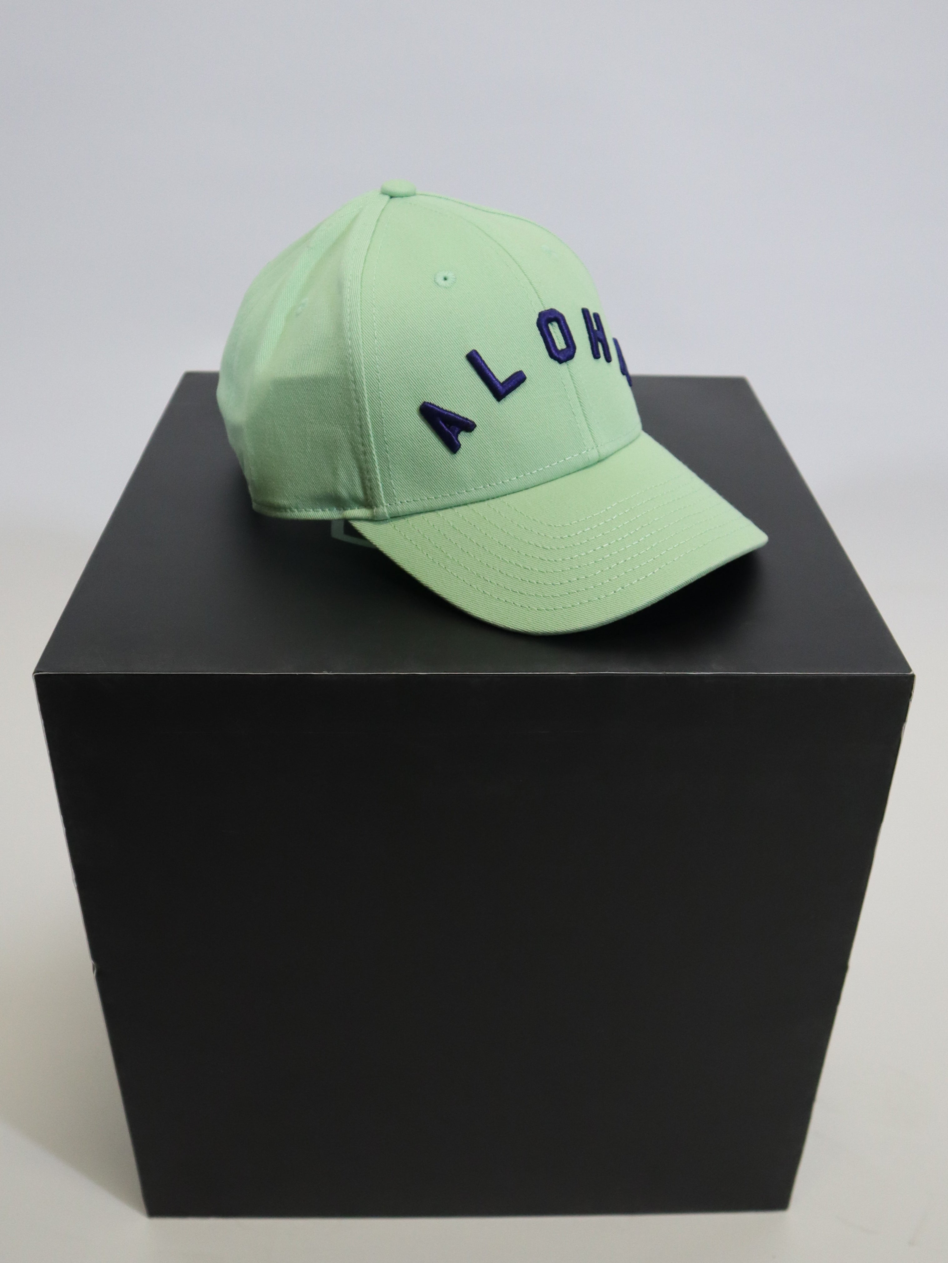 REPLAY NŐI SAPKA ALOHA HÍMZÉSSEL
