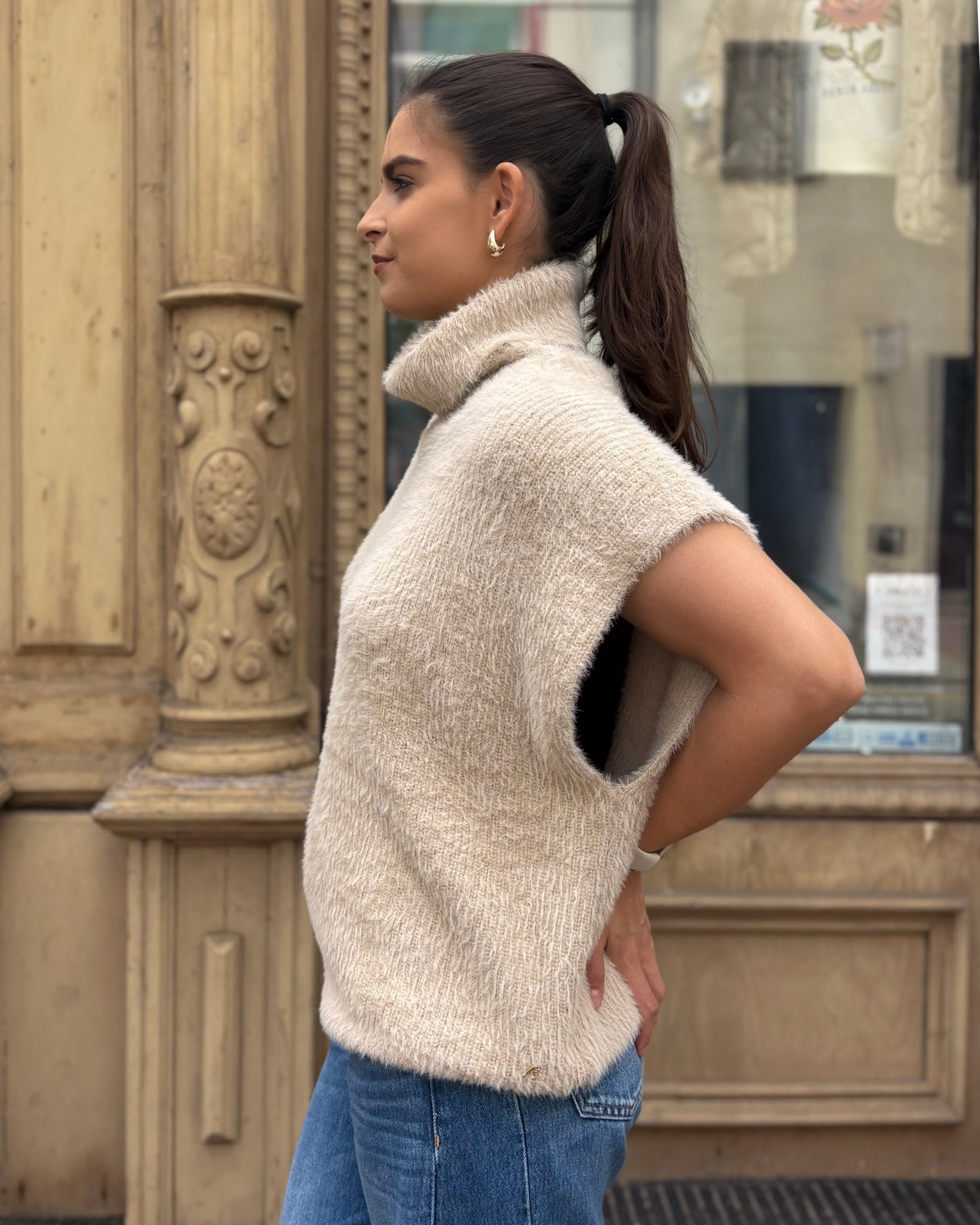 REPLAY DÁMSKÁ ÚPLETOVÁ VESTA SE SPADLÝMI RAMENY