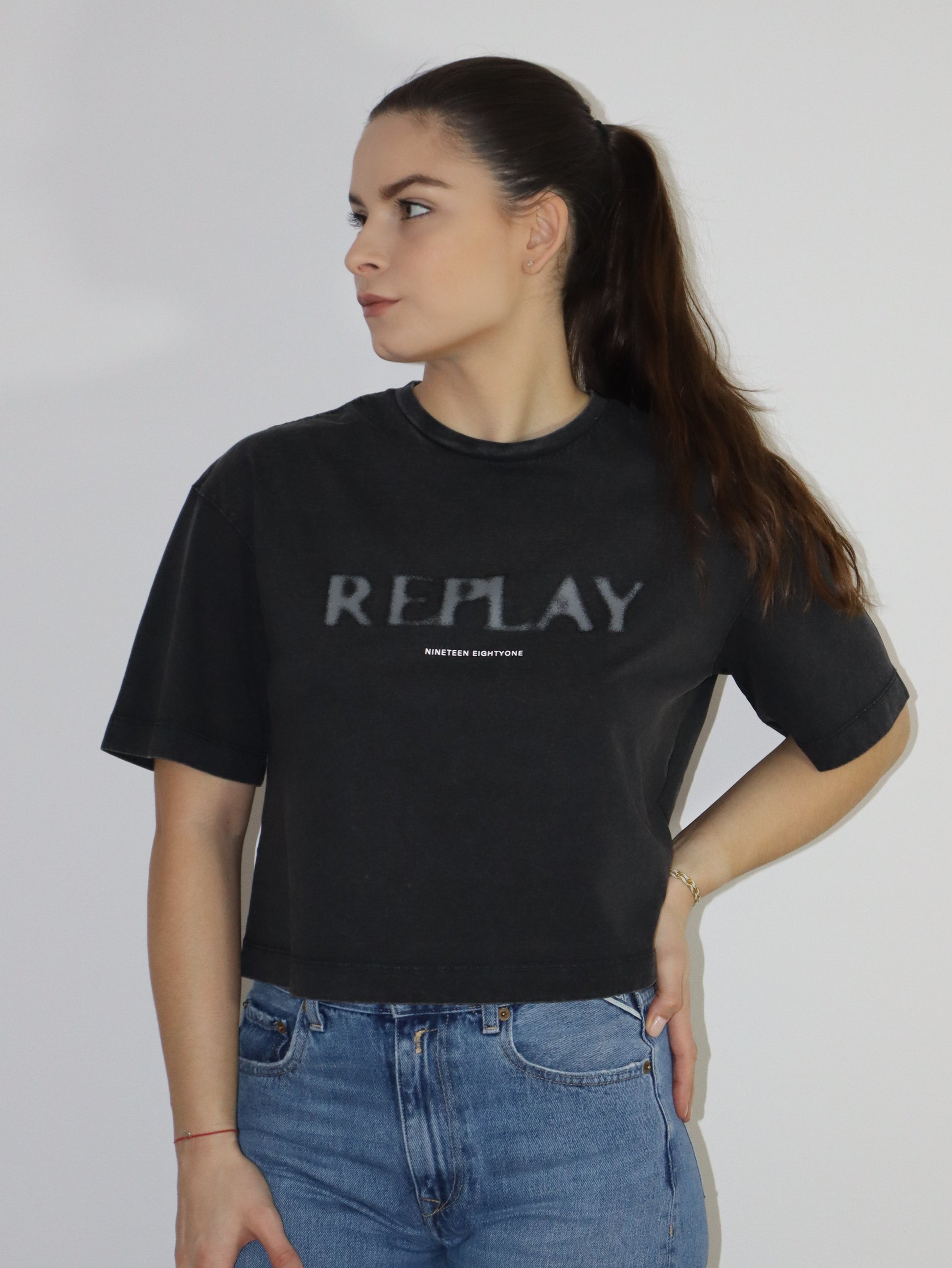 REPLAY DÁMSKÉ ZKRÁCENÉ TRIČKO S LOGEM