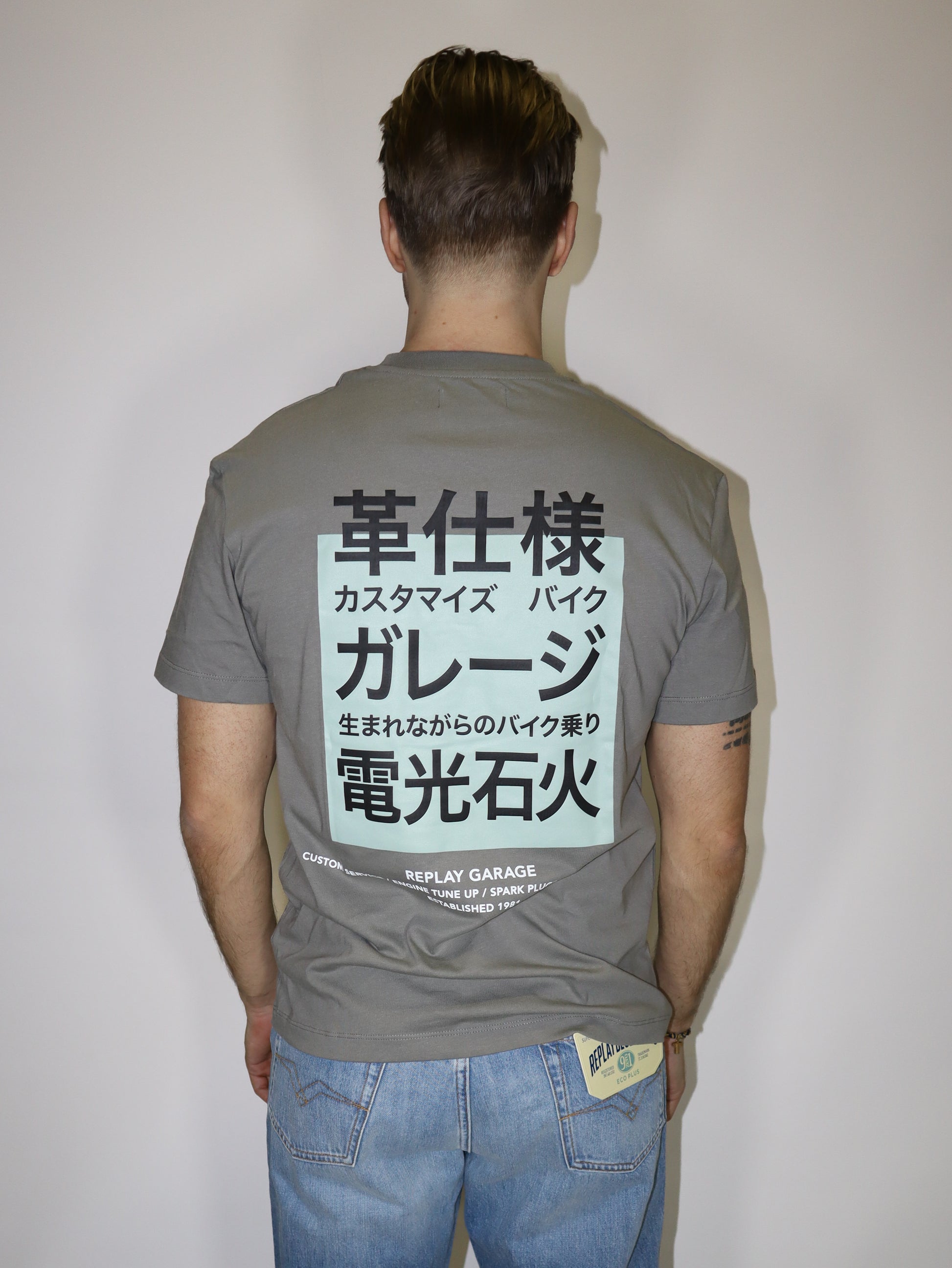 REPLAY PÁNSKÉ TRIČKO UVOLNĚNÉHO STŘIHU S POTISKEM