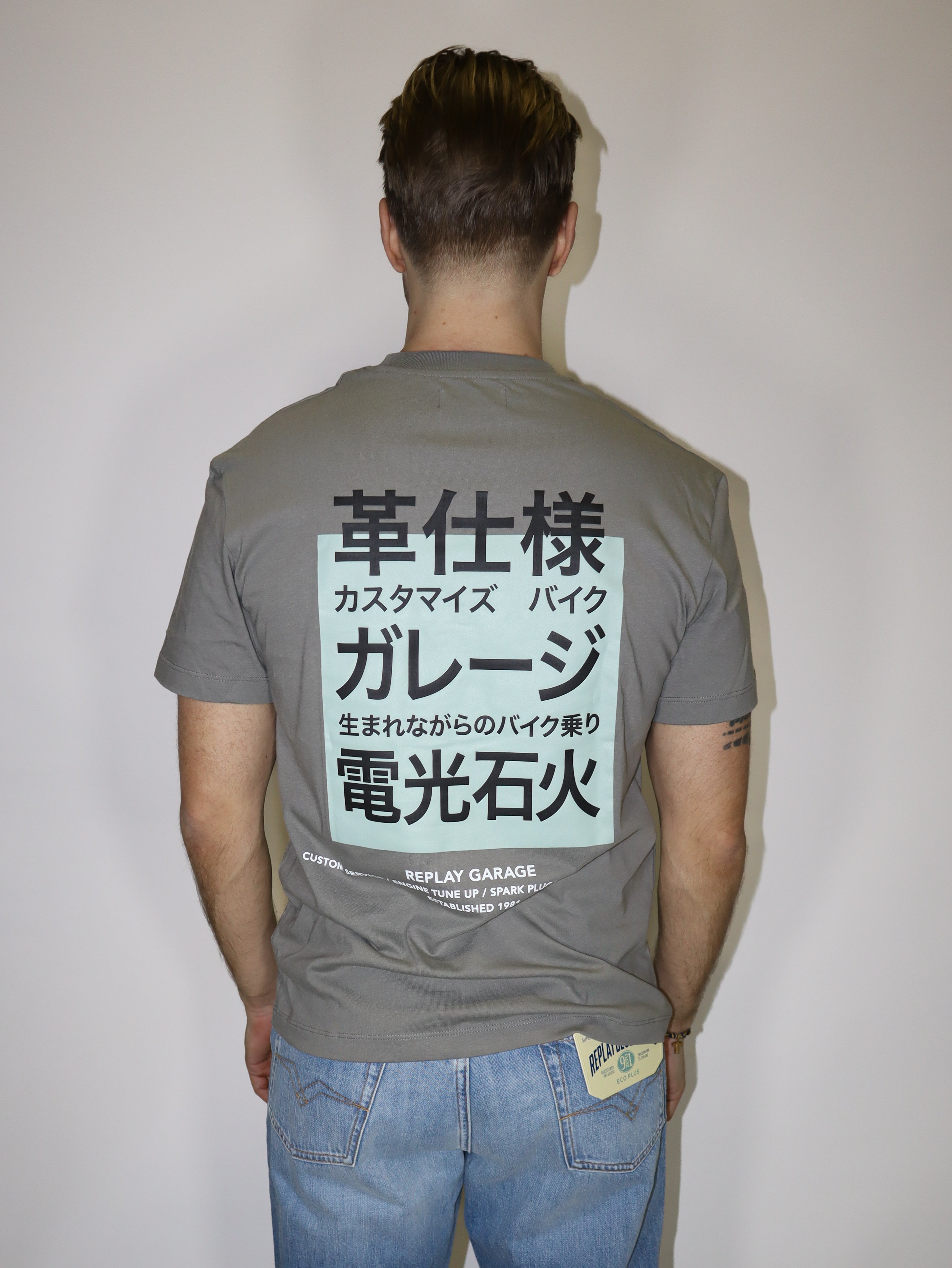 REPLAY FÉRFI LAZÁN FAZONOS PÓLÓ MINTÁVAL