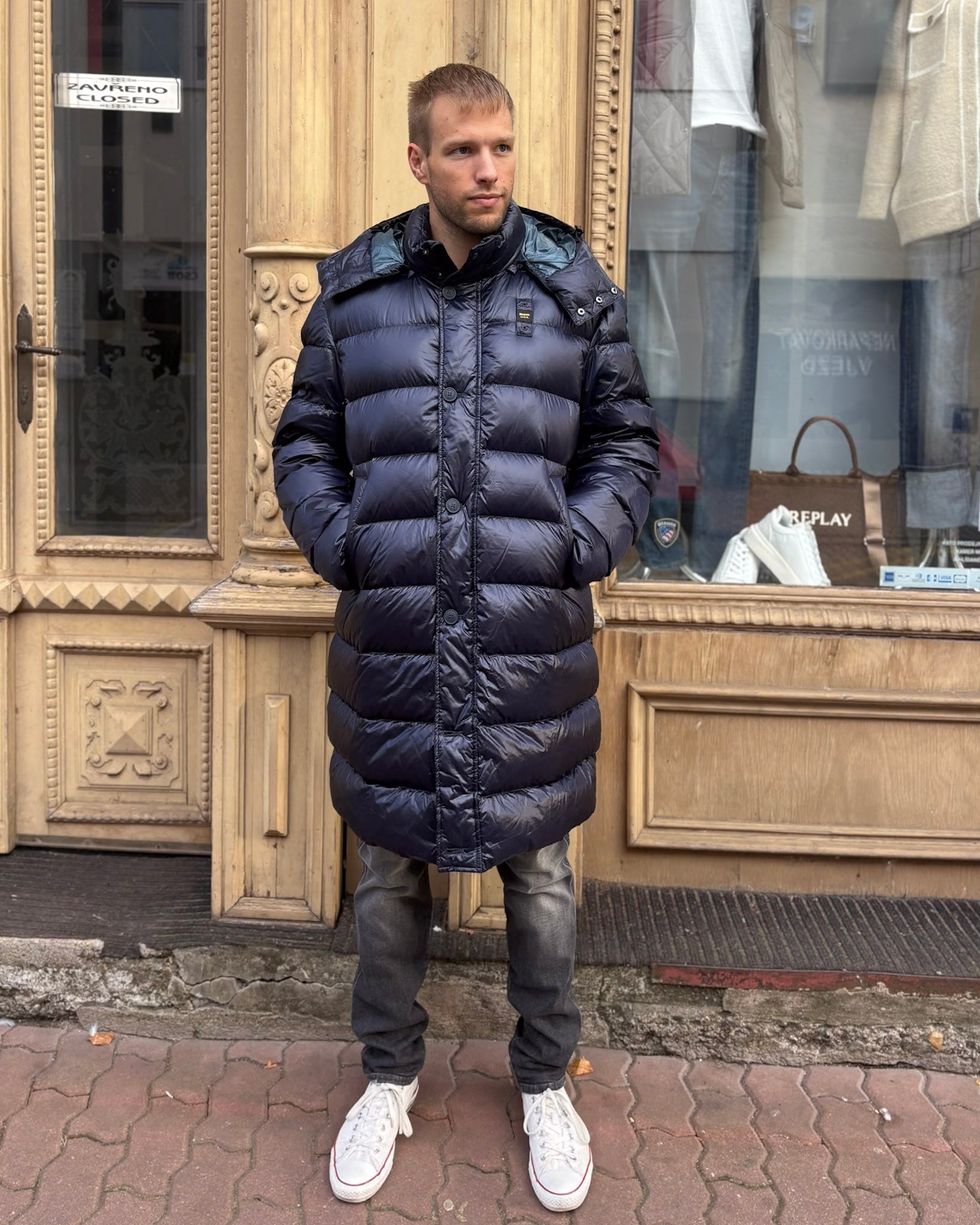 FÉRFI HOSSZÚ KÉK KABÁT