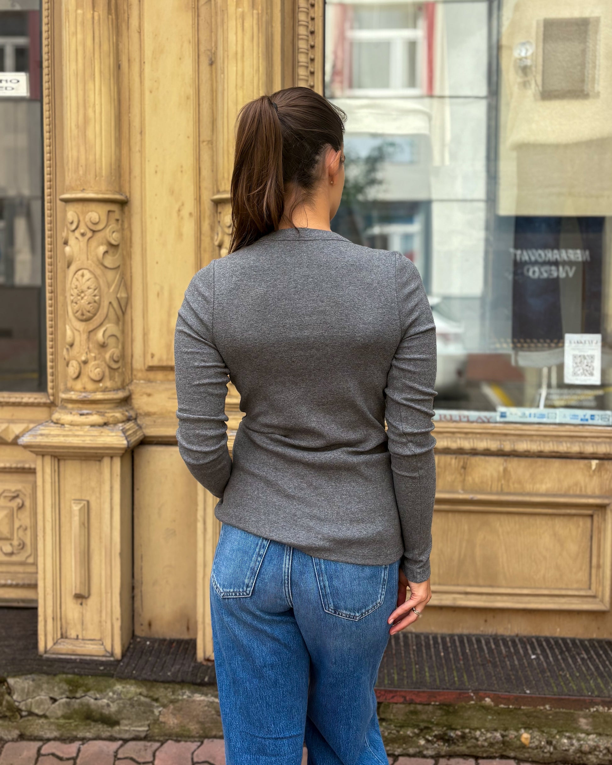 DÁMSKÉ TRIČKO REPLAY SLIM FIT STŘIHU S DLOUHÝM RUKÁVEM