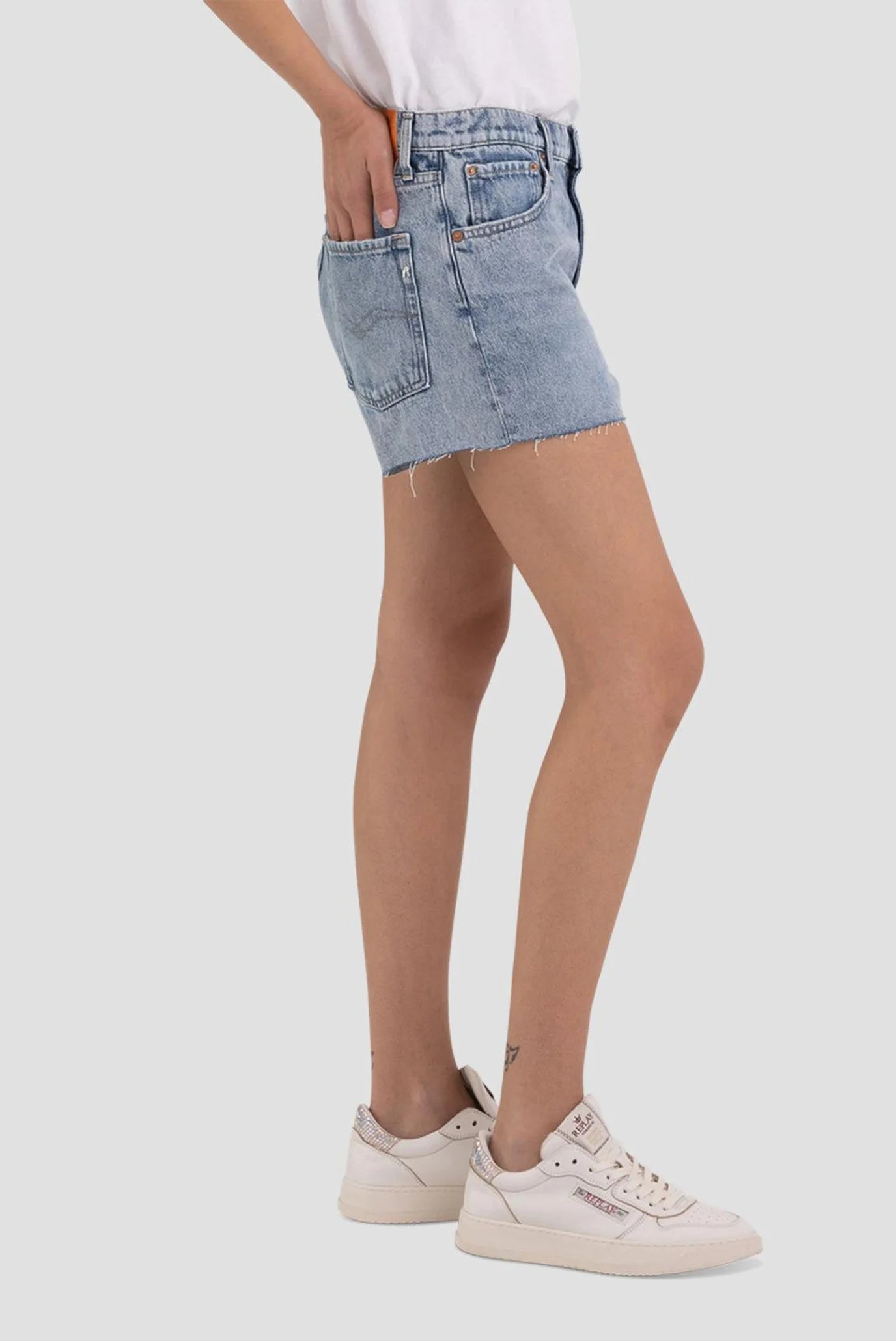 REPLAY NŐI EGYENES FAZÚ MINI RÖVIDNADRÁG