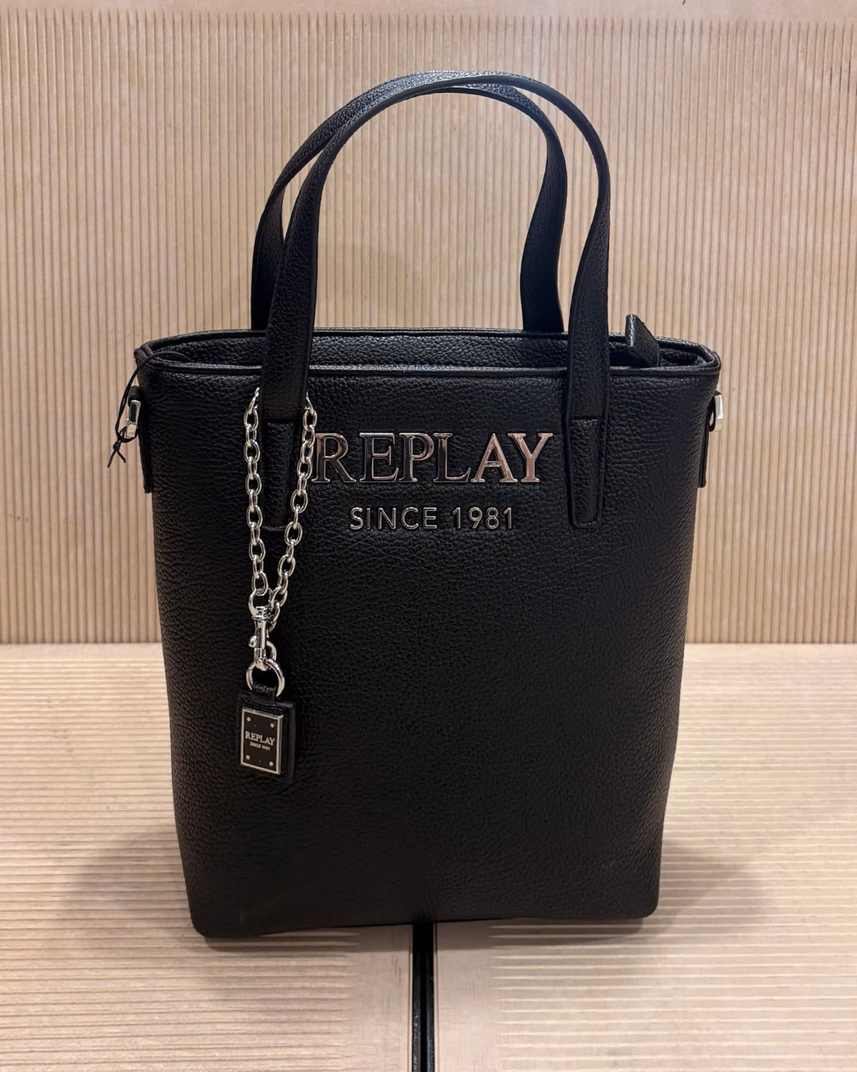 REPLAY WOMEN'S SHOPPER BAG WITH SINCE 1981 LOGO AND SIDE ZIPS