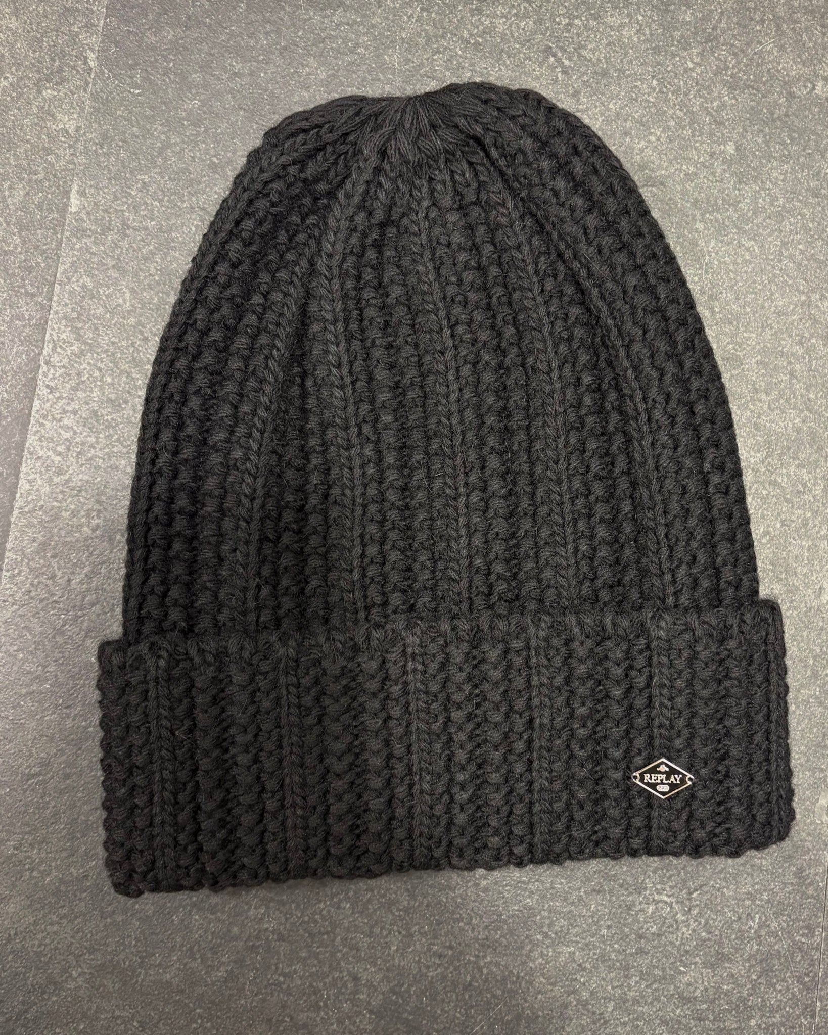 REPLAY HÁČKOVANÁ ČIAPKA Z VLNENEJ ZMESI
