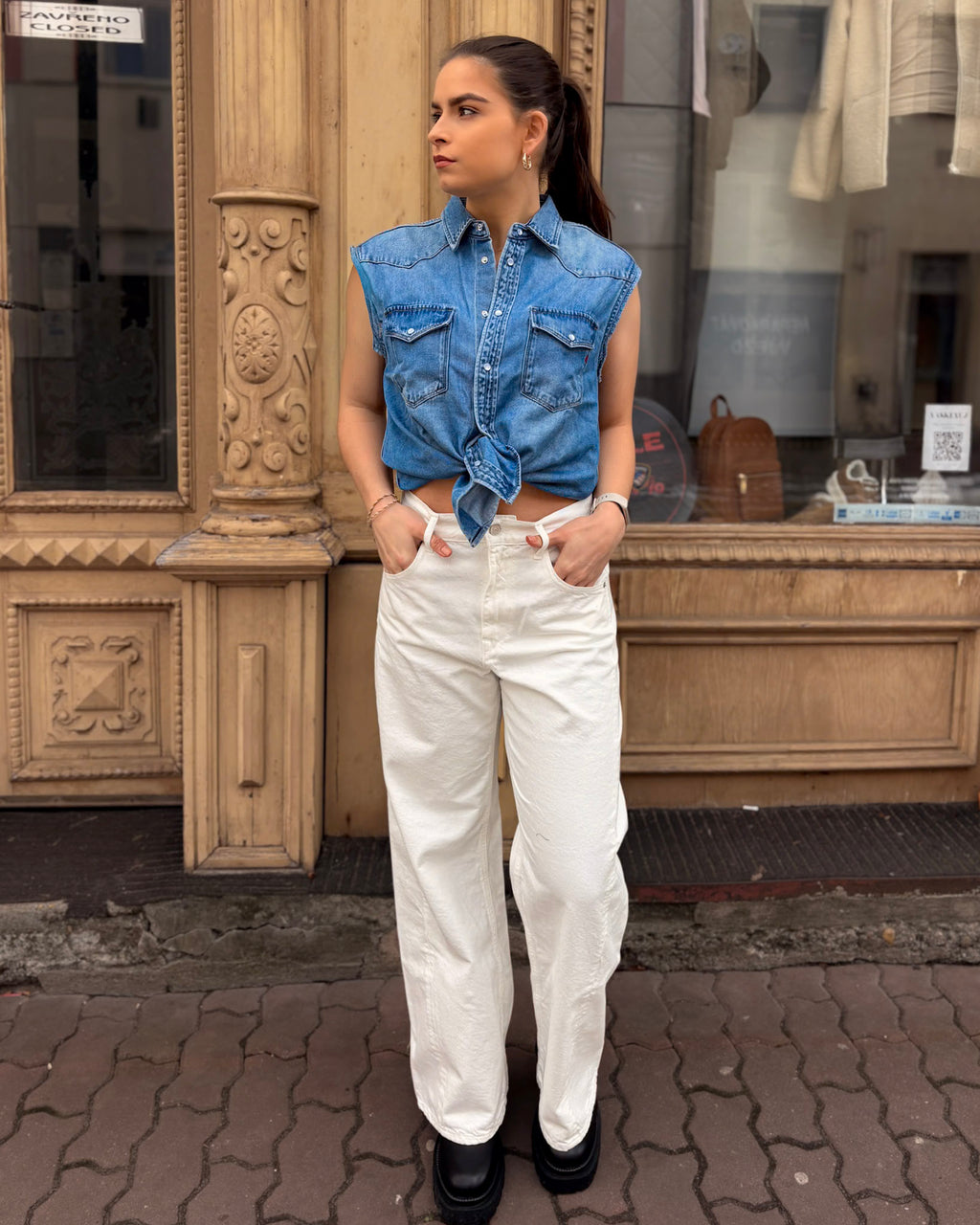 DÁMSKÁ DŽÍNOVÁ VESTA REPLAY NA PATENTY 