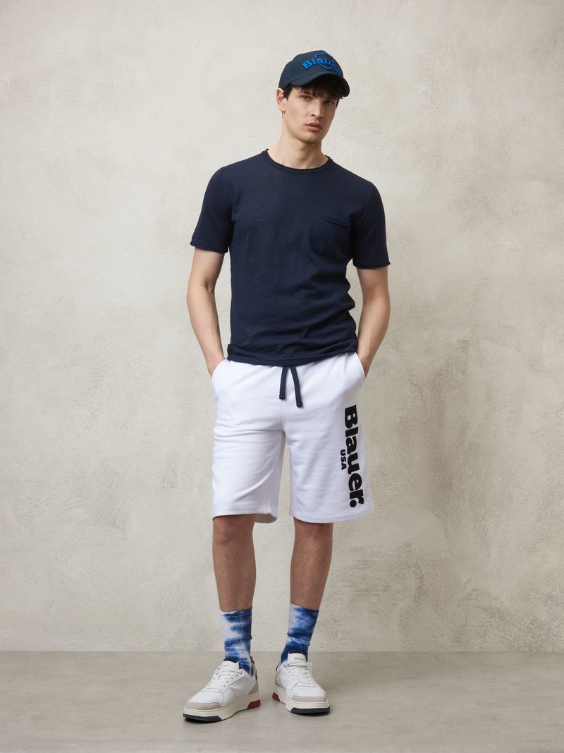 BLAUER MALFILÉ TRIČKO S KRÁTKYM RUKÁVOM 