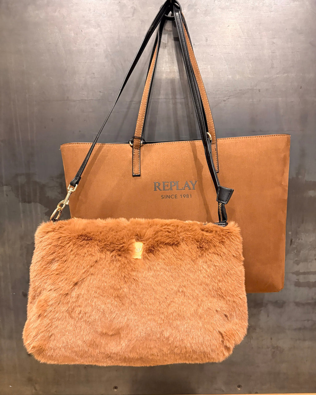 OBOUSTRANNÁ TAŠKA REPLAY S LOGEM - FW3553.005.A2018A