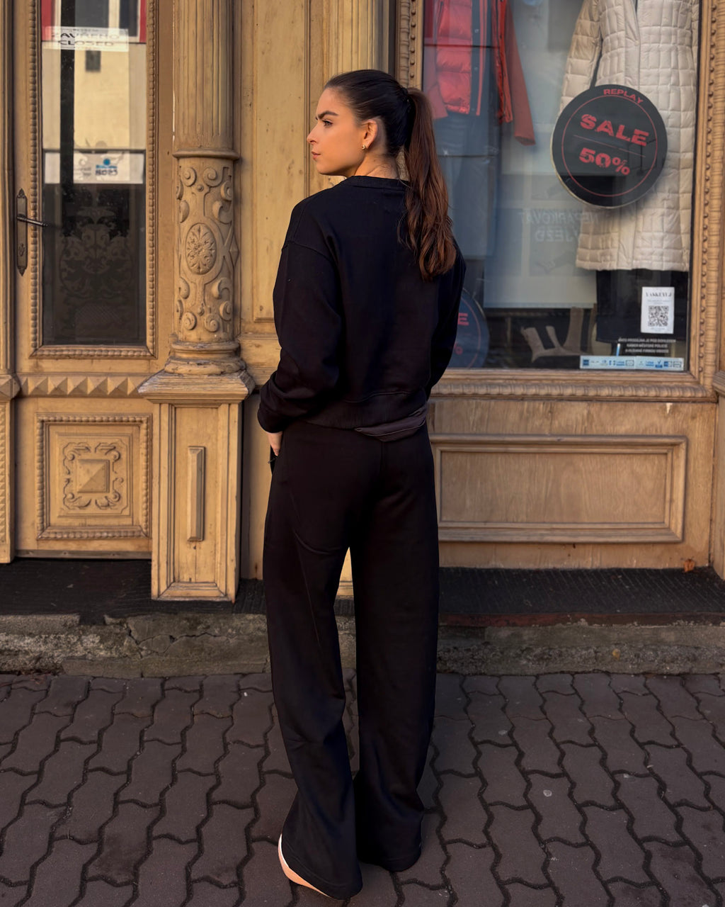 DÁMSKÉ TEPLÁKOVÉ KALHOTY REPLAY ŠIROKÉHO STŘIHU 