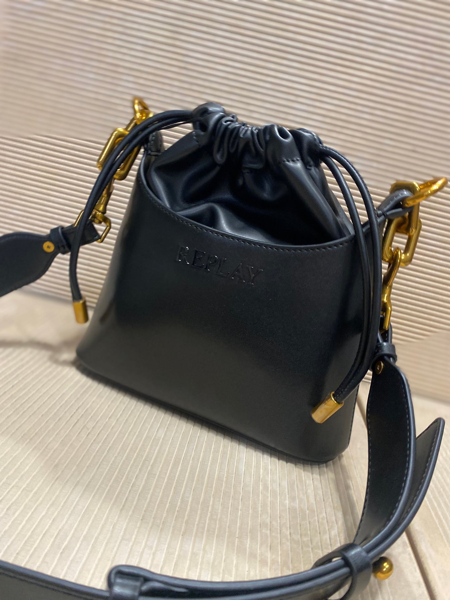 REPLAY DÁMSKÁ KABELKA BUCKET-BAG - FW3692.000.A2003A