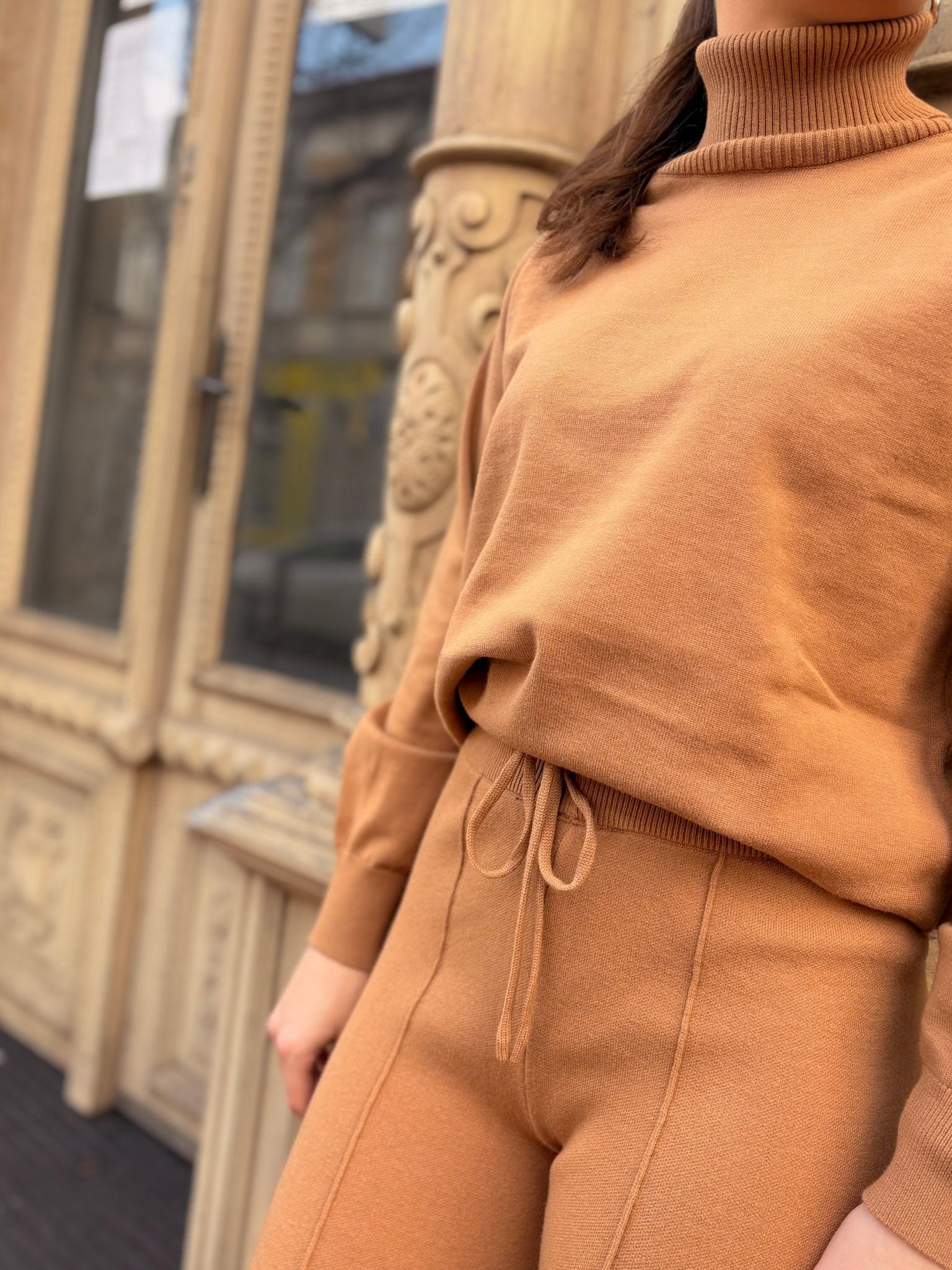 DÁMSKÝ SVETR BLAUER S OZDOBNÝMI ŠVY COLUMBIA 