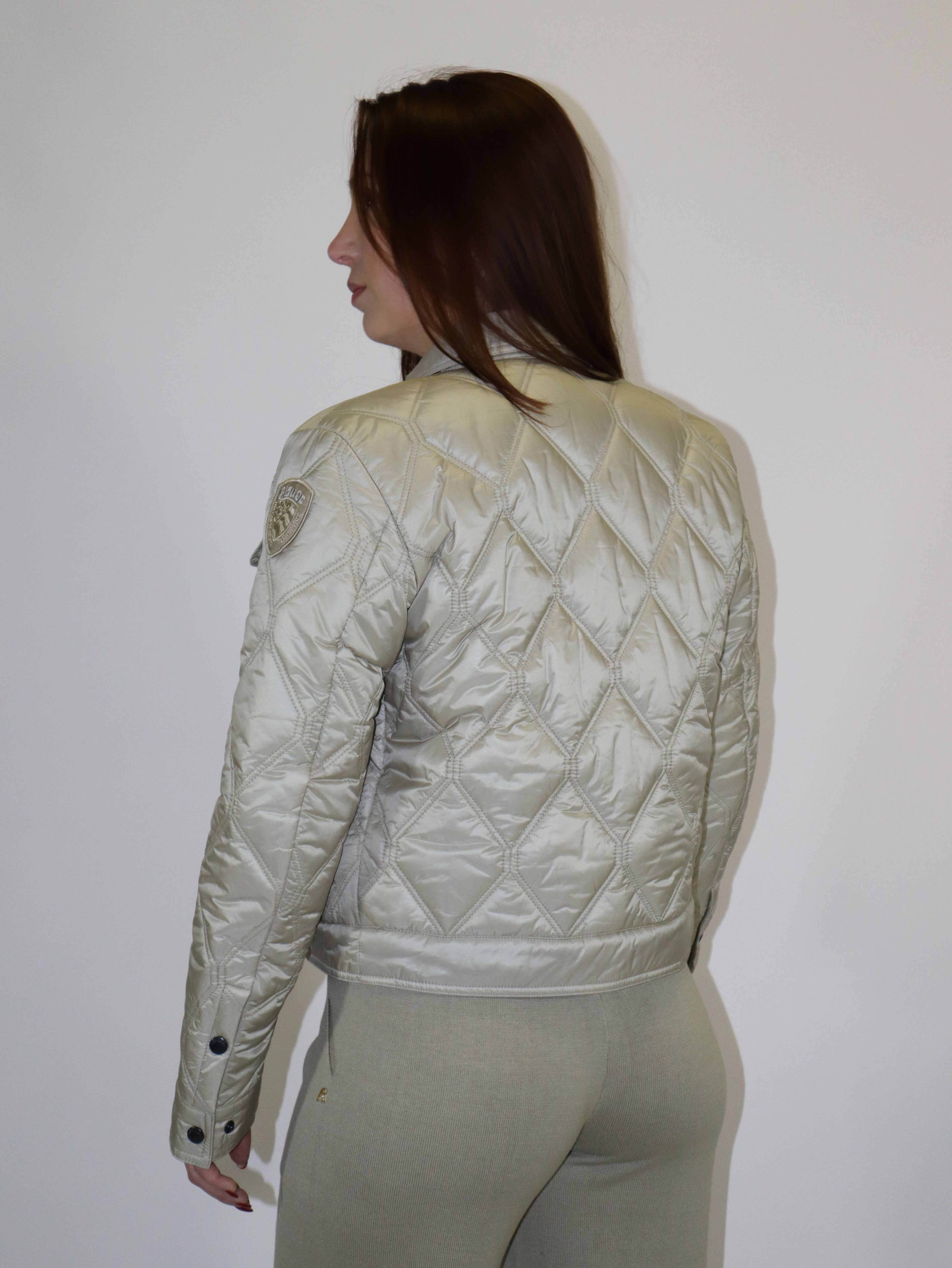 BLAUER NŐI INGSZABÁSÚ, SZIGETELT KABÁT DELHI 