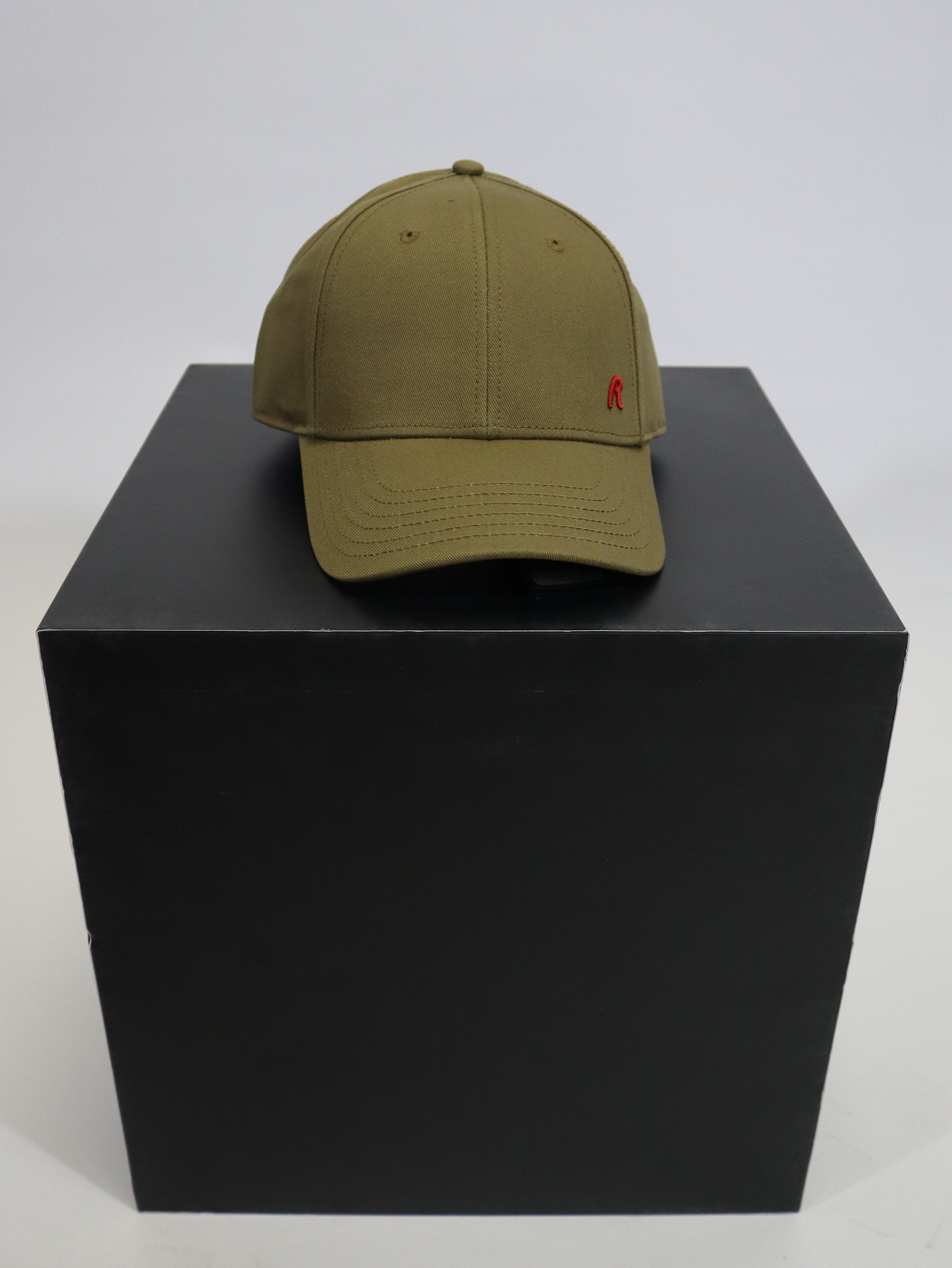 REPLAY SAPKA HÍMZÉSSEL R