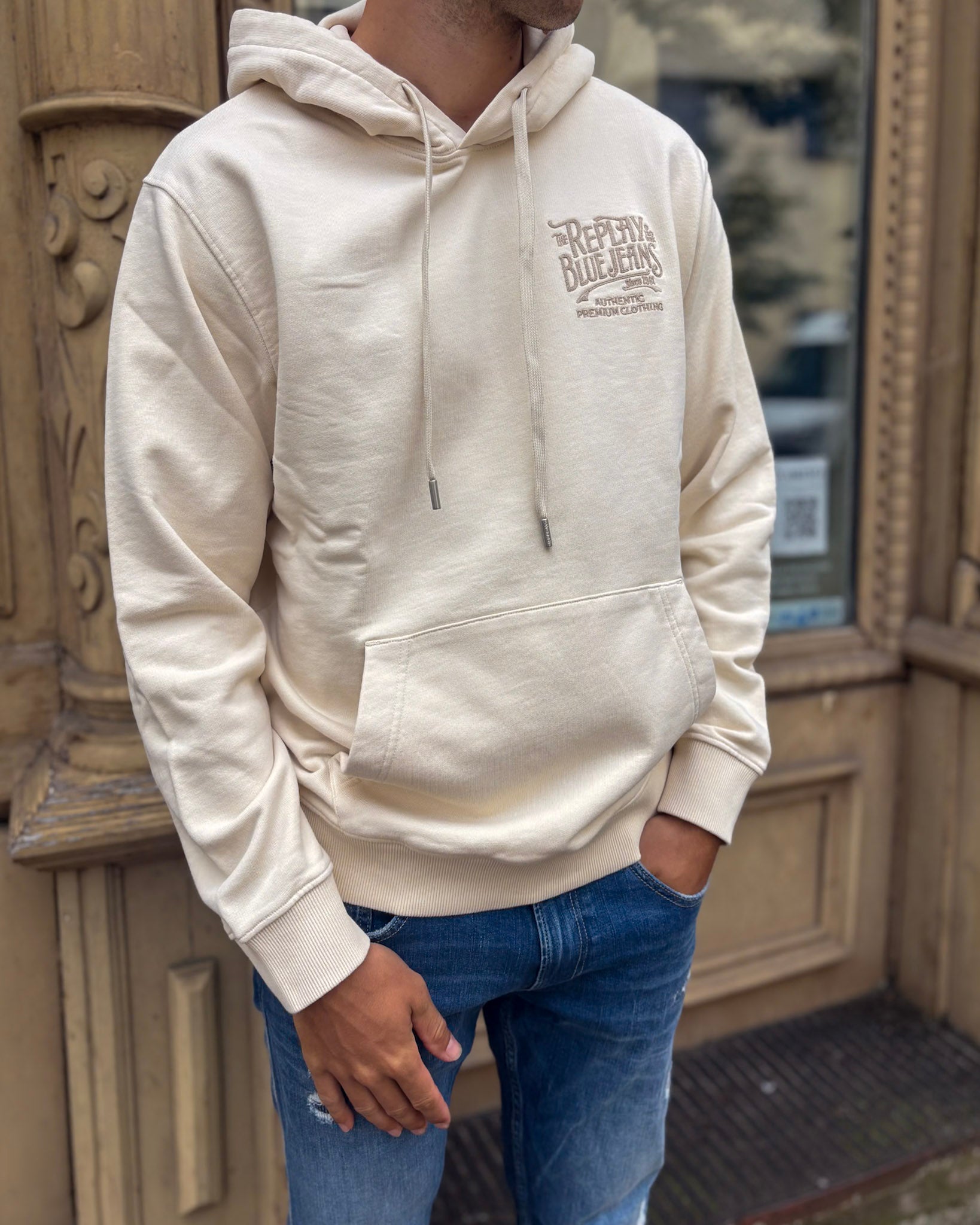 PÁNSKÁ BAVLNĚNÁ MIKINA REPLAY S VYŠÍVANÝM NÁPISEM