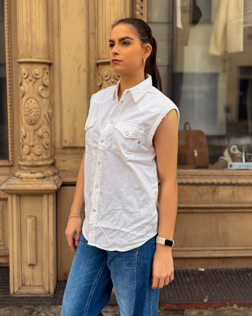 DÁMSKÁ BÍLÁ VESTA REPLAY NA PATENTY 