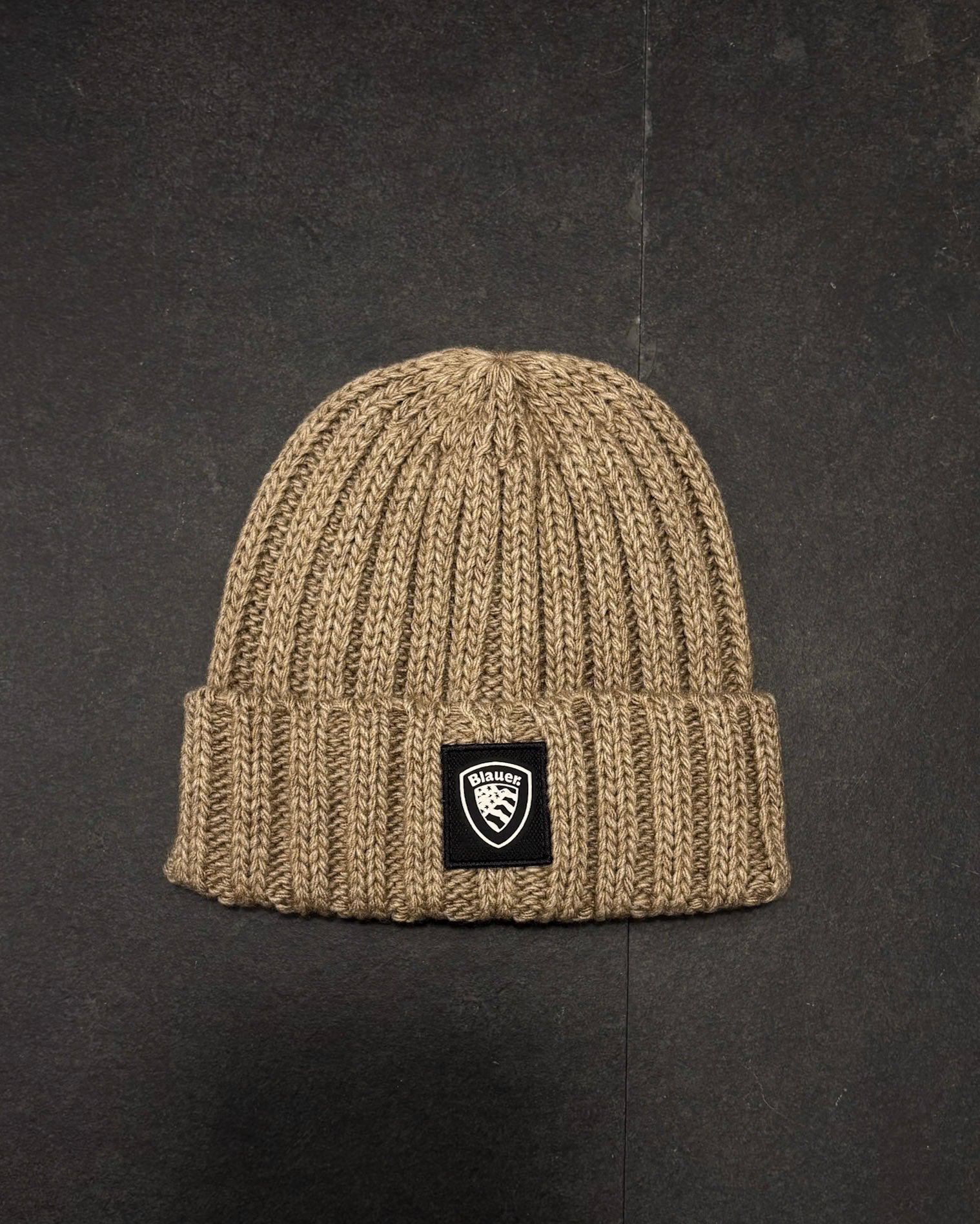 BLAUER ČEPICE KIBLY S MANŽETOU