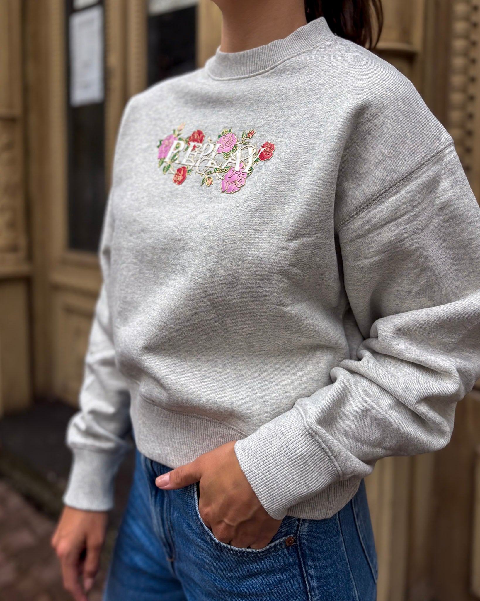 DÁMSKÁ MIKINA REPLAY MIKINA S LOGEM A POTISKEM RŮŽÍ