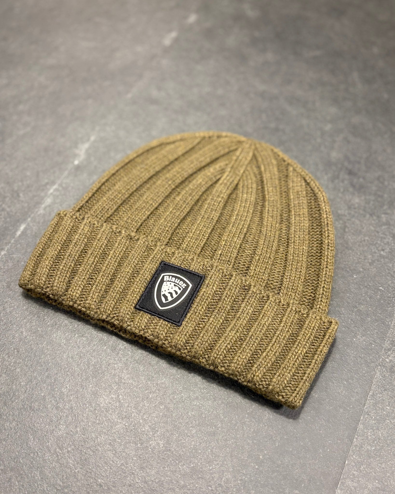 BLAUER ZIMNÍ ČEPICE FISHERMAN STYLU CUTTER 