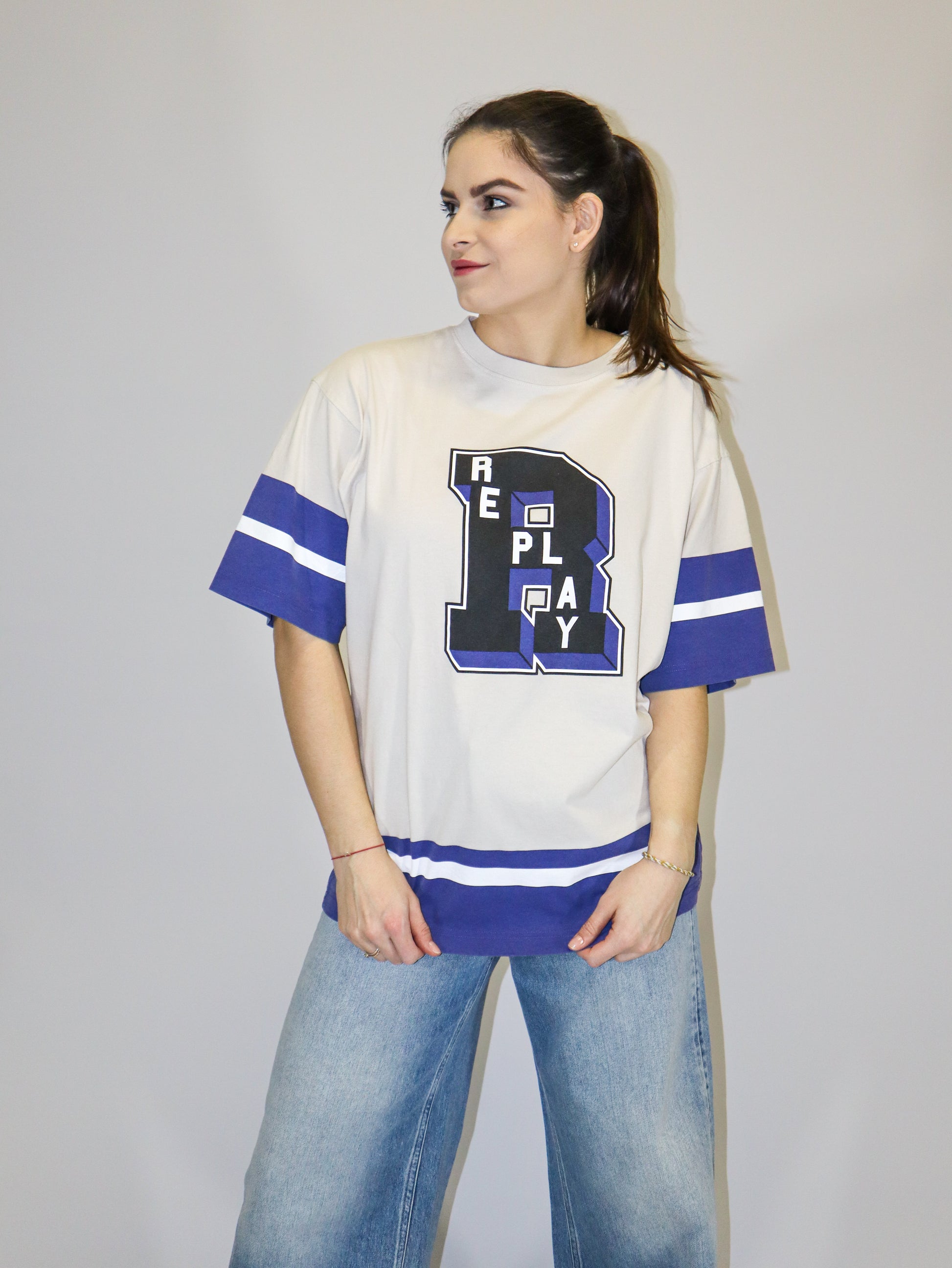 REPLAY DÁMSKÉ TRIČKO CHLAPECKÉHO STŘIHU S POTISKEM