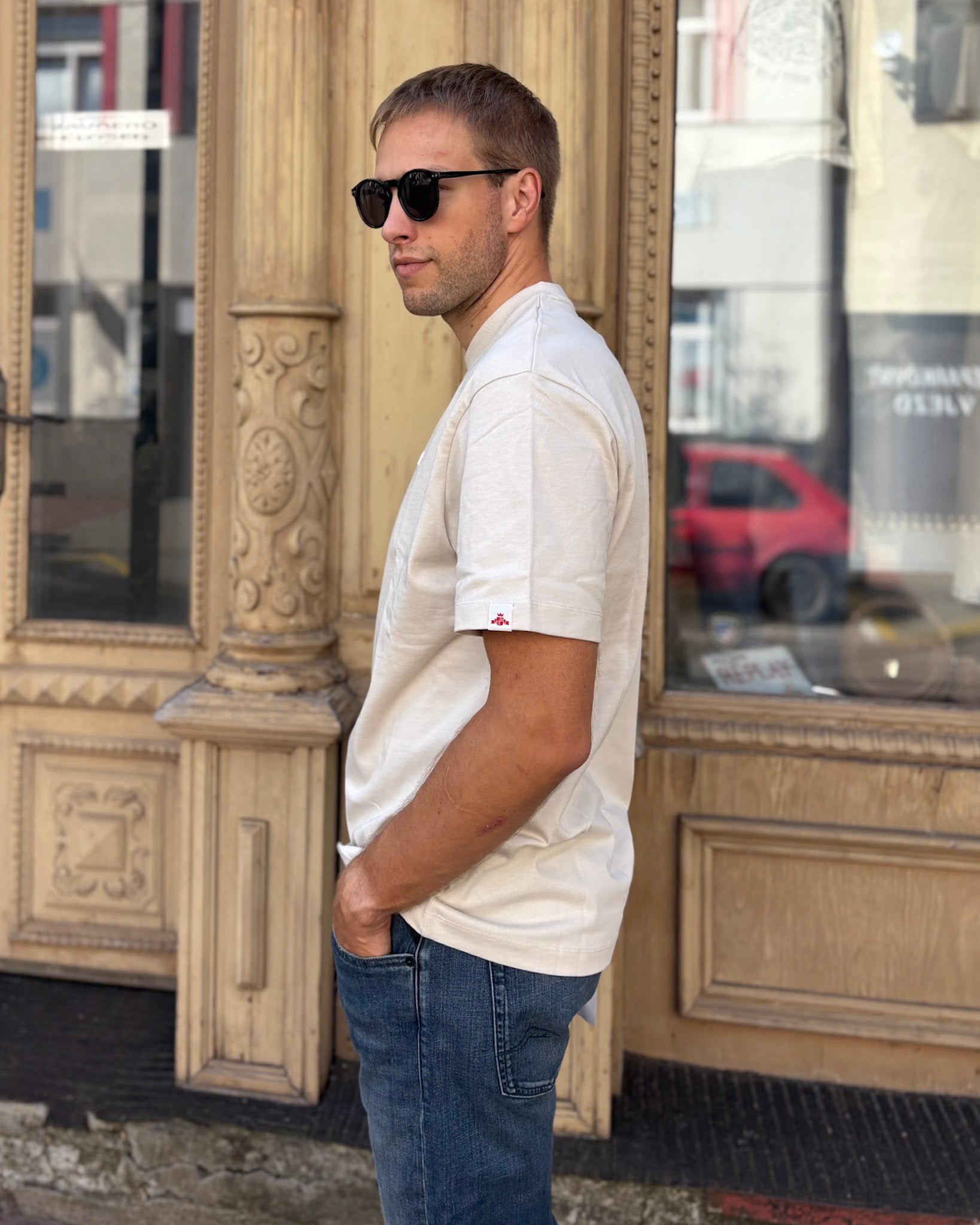 REPLAY PÁNSKÉ TRIČKO VOLNÉHO STŘIHU S VÝŠIVKOU