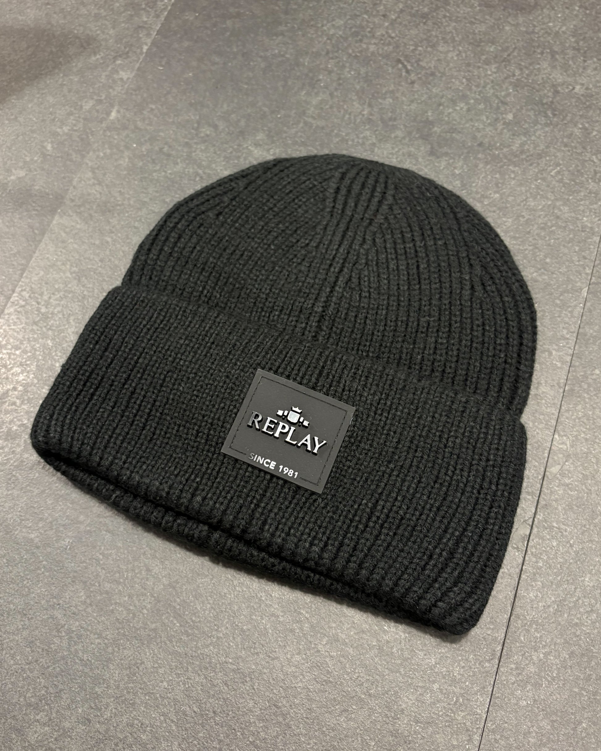 ČEPICE REPLAY S ARCHIVE LOGEM NA LEMU - AW4327.000.A1300A