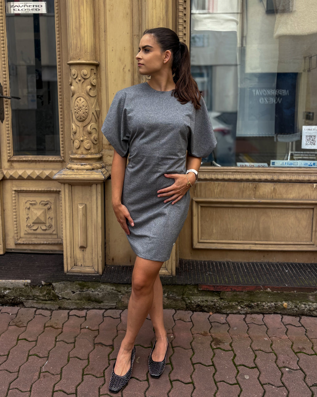 KRÁTKÉ REPLAY SLIM-FIT ŠATY ZE STŘÍBRNÉHO LUREXU 