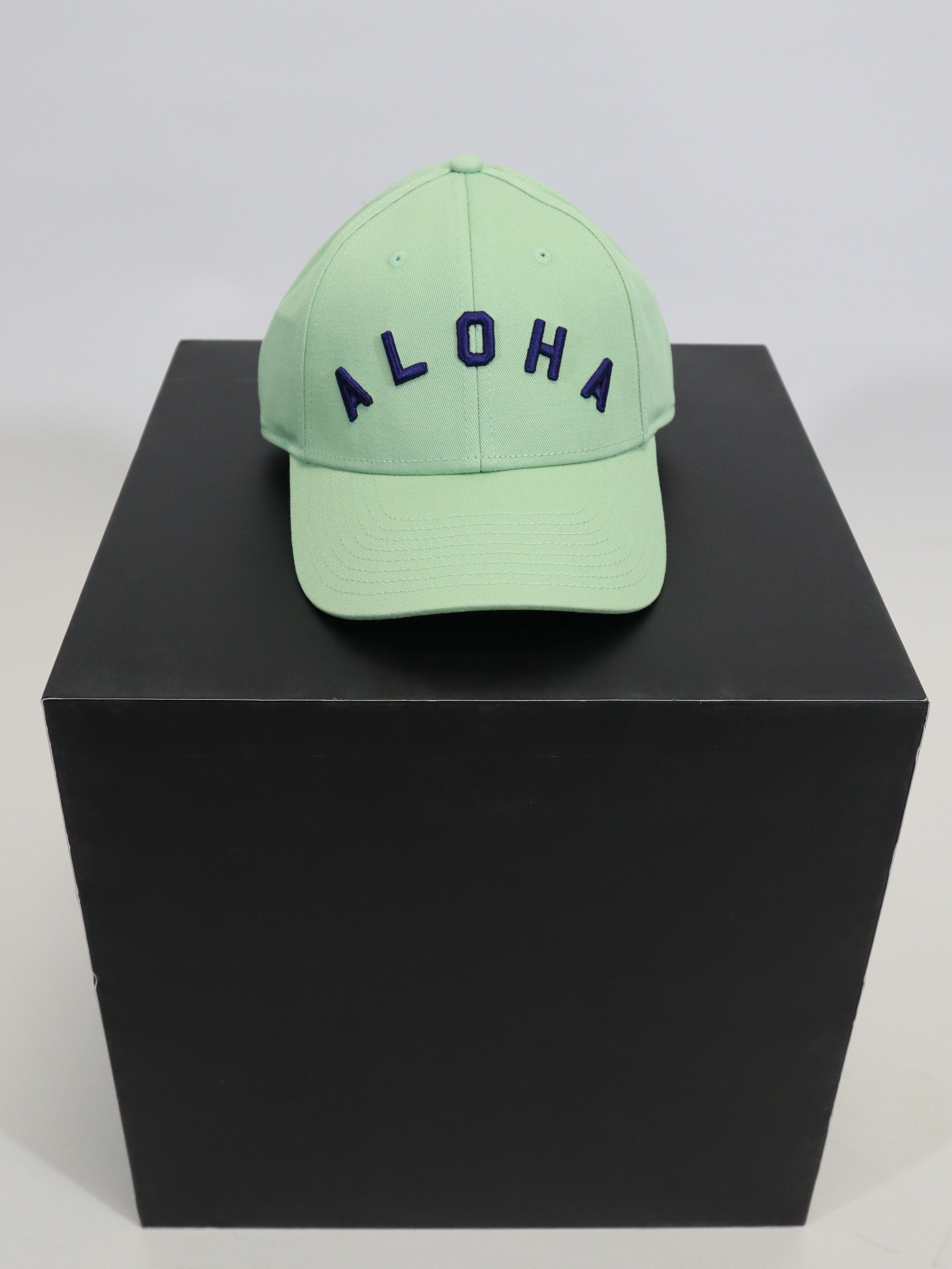 REPLAY NŐI SAPKA ALOHA HÍMZÉSSEL
