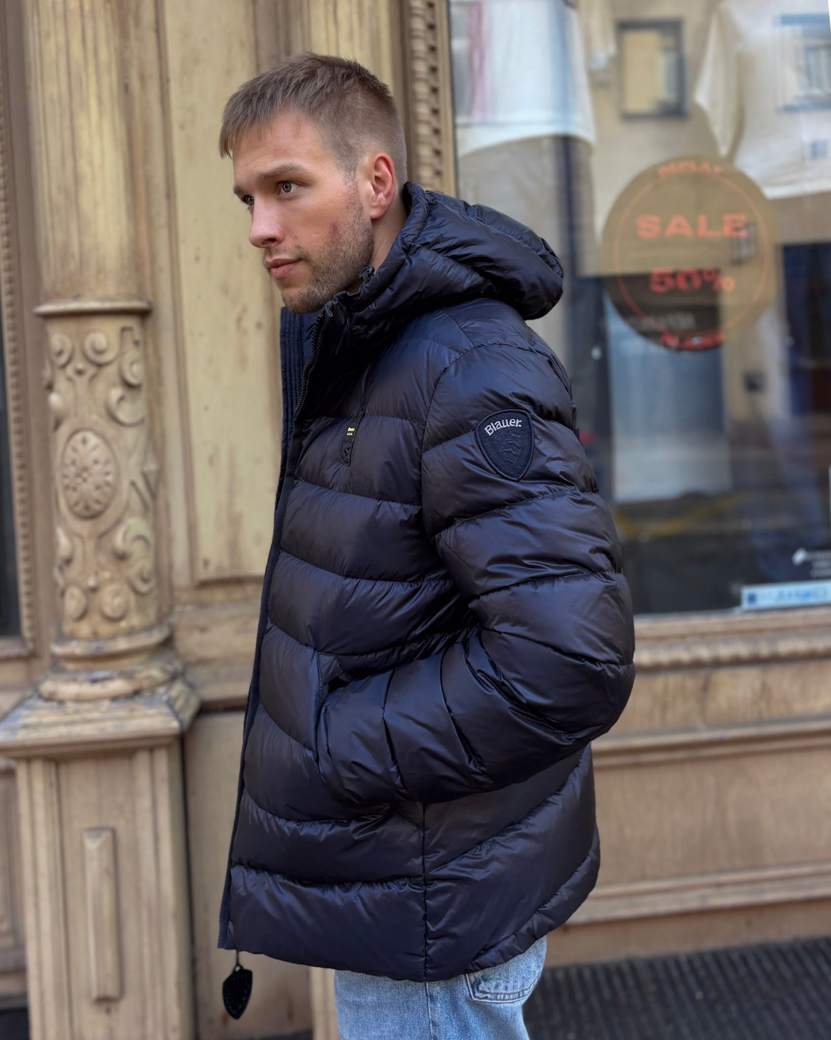 BLAUER FÉRFI ACTON PEOLKABÁT KAPUCNIS