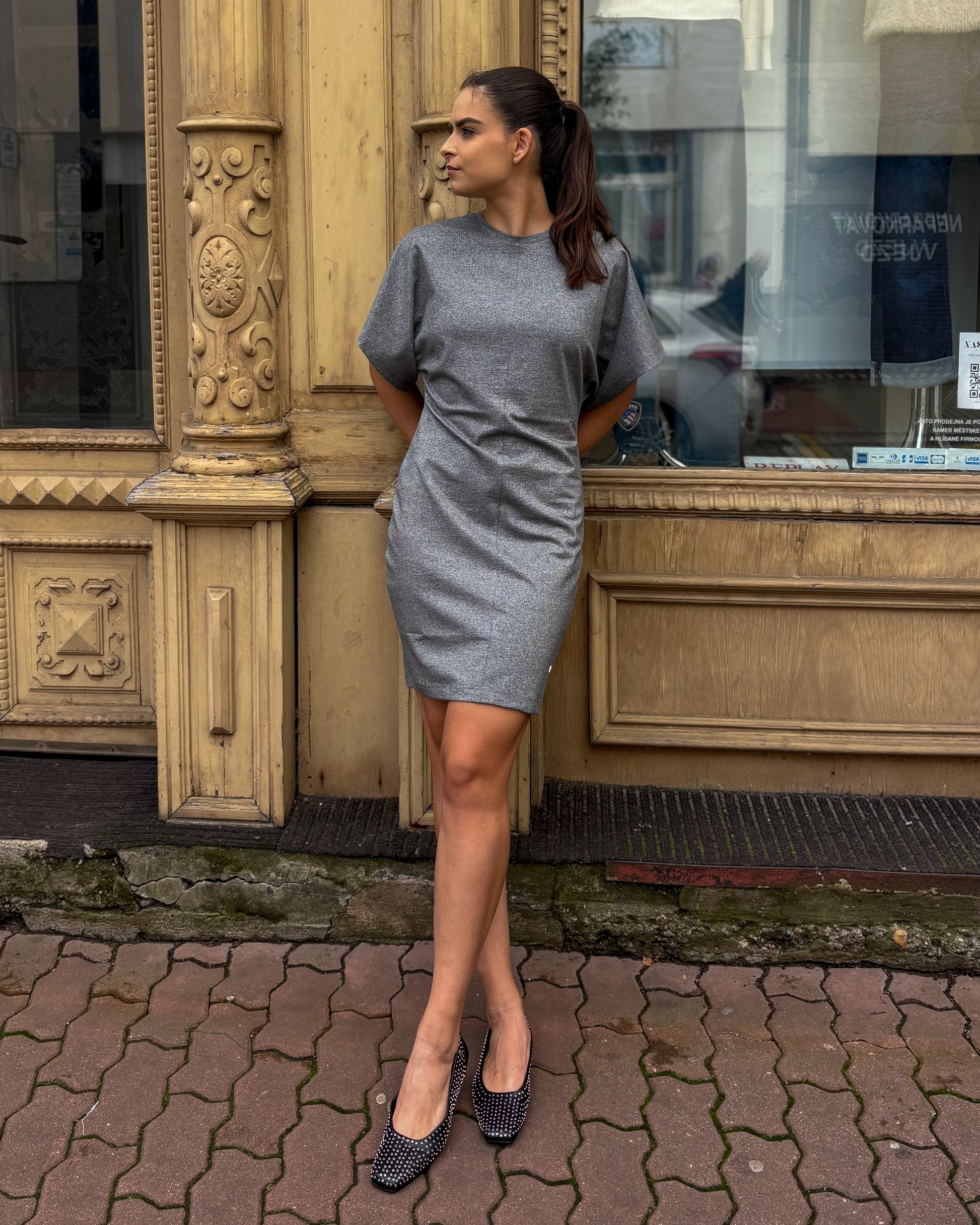 KRÁTKÉ REPLAY SLIM-FIT ŠATY ZE STŘÍBRNÉHO LUREXU 