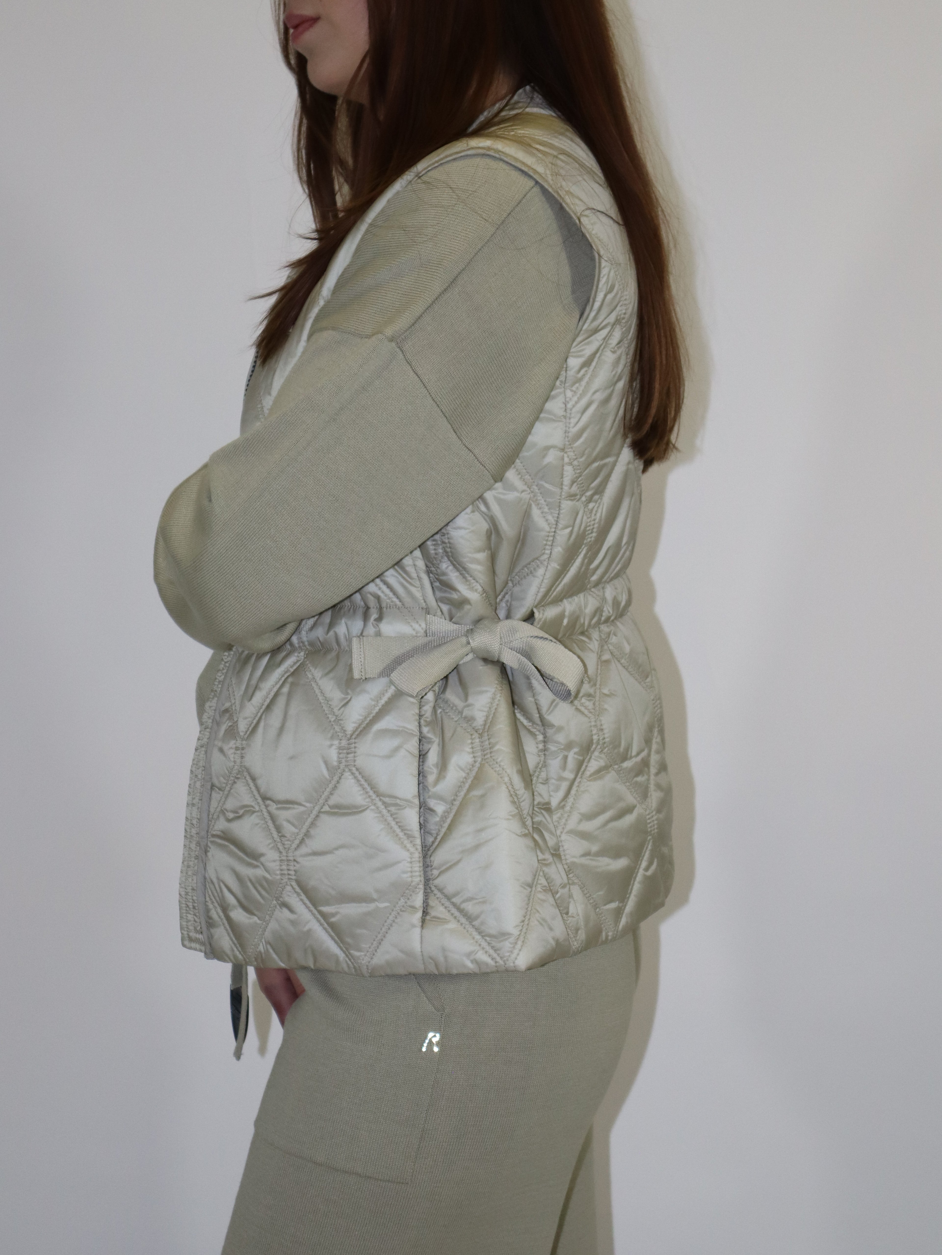 BLAUER NŐI UJJATLAN KABÁT SELDEN ÖVVEL