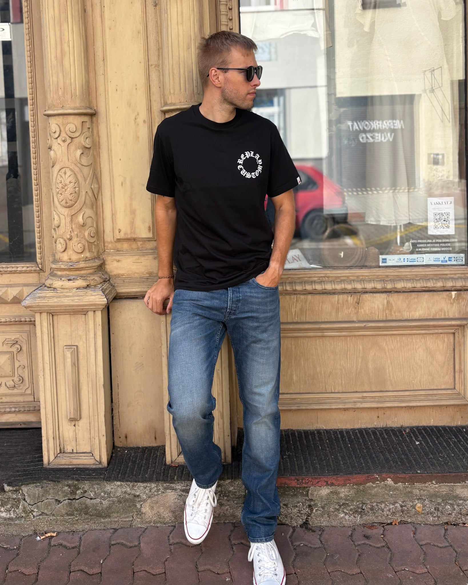 REPLAY FÉRFI PÓLÓ NYOMTATÁSSAL A HÁTULJÁN