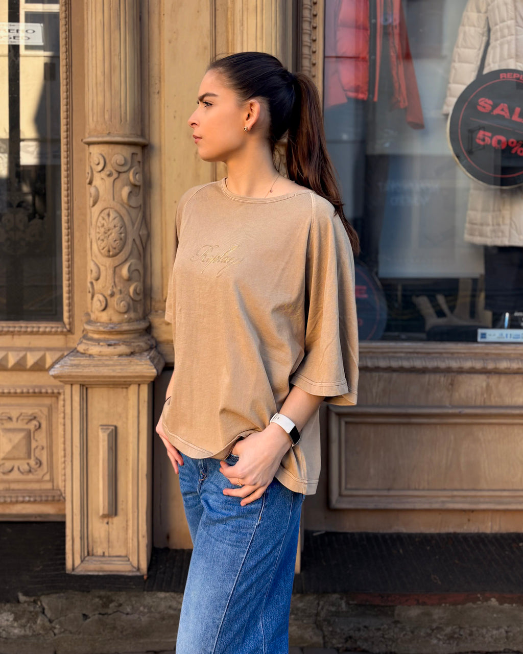 DÁMSKÉ TRIČKO REPLAY SE ZLATÝM POTISKEM LOGA 