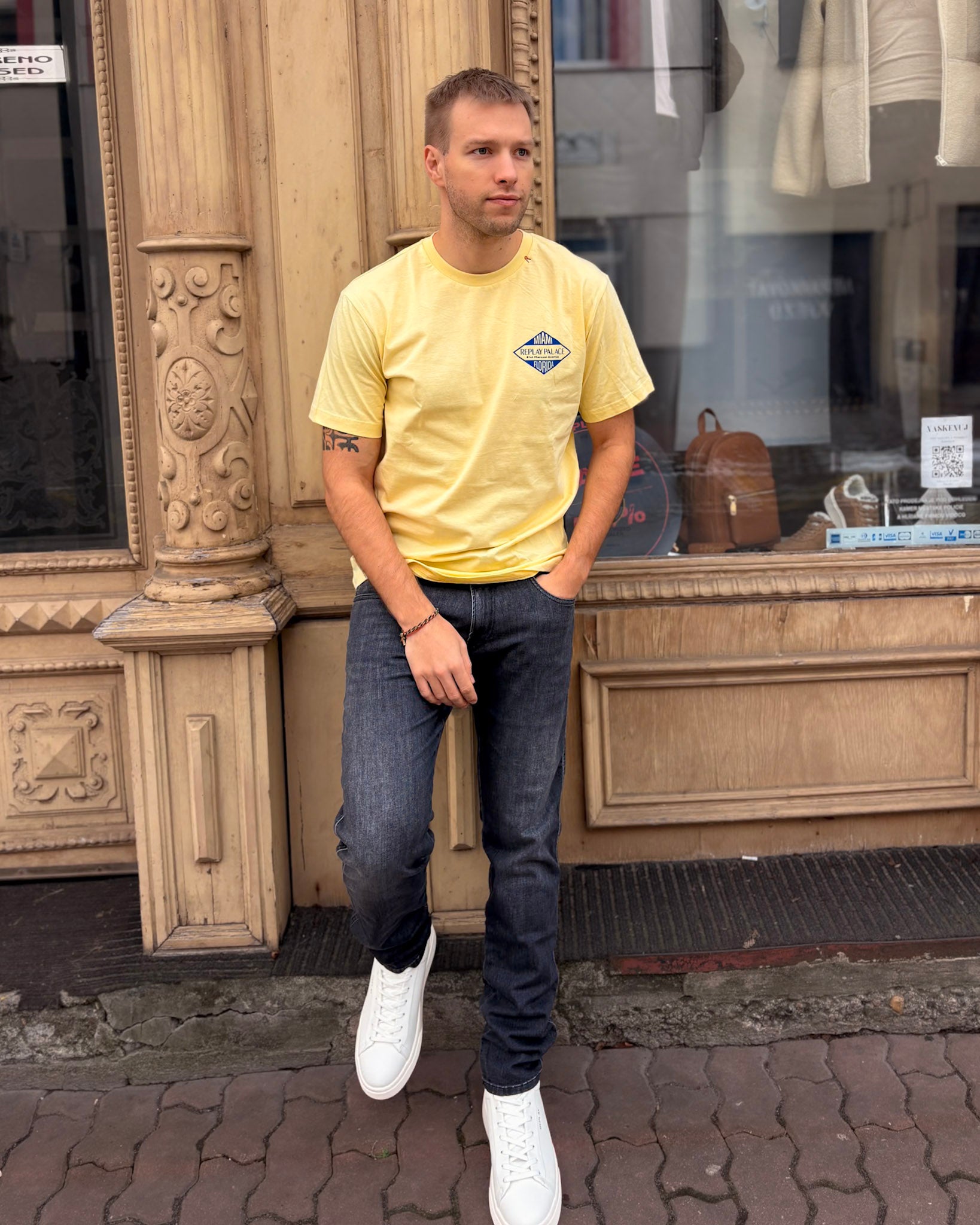 MEN'S REPLAY T-SHIRT WITH PRINT ON THE BACK 