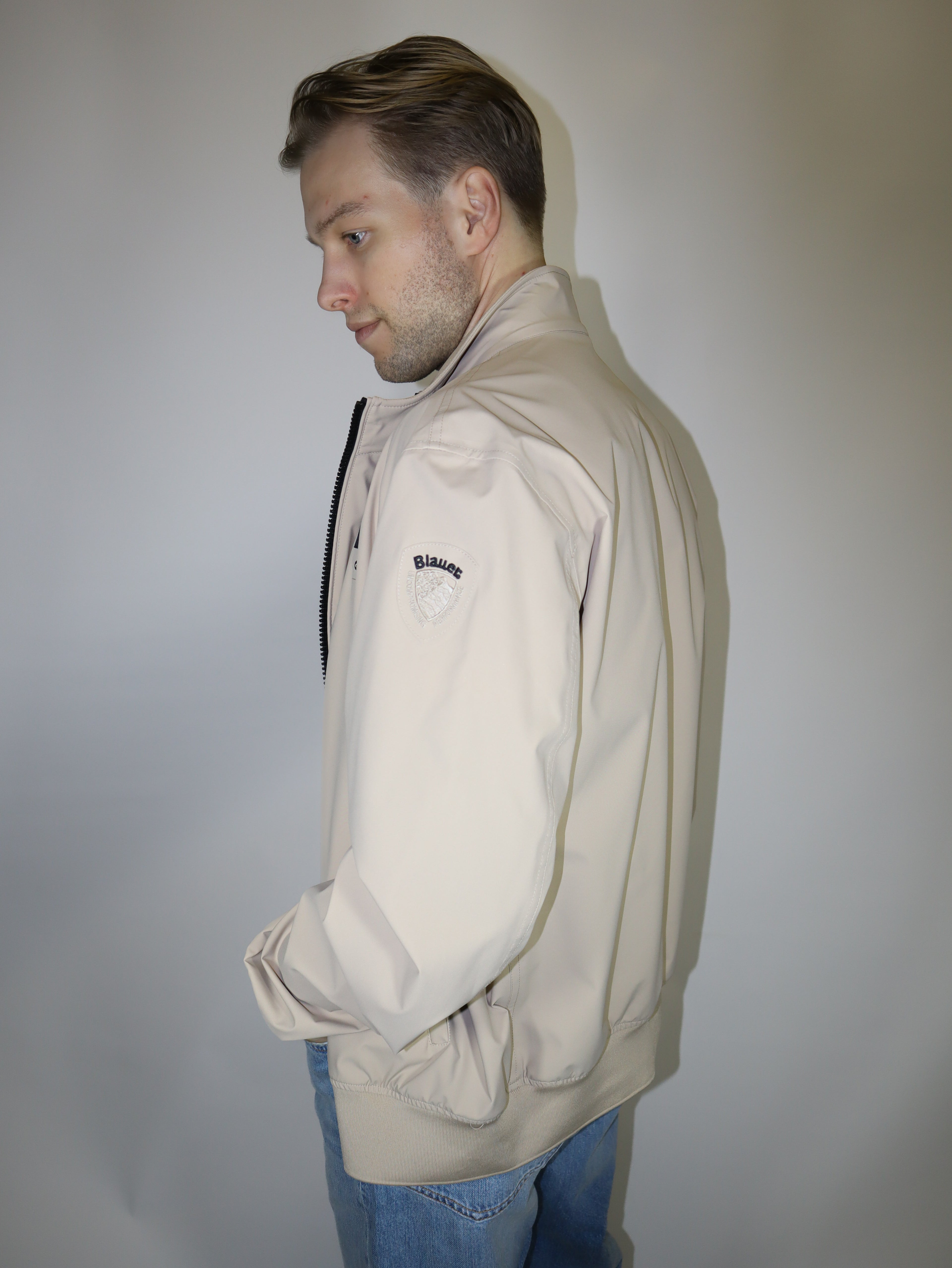 BLAUER FÉRFI ÁTMENETI KABÁT GALLÉRVAL