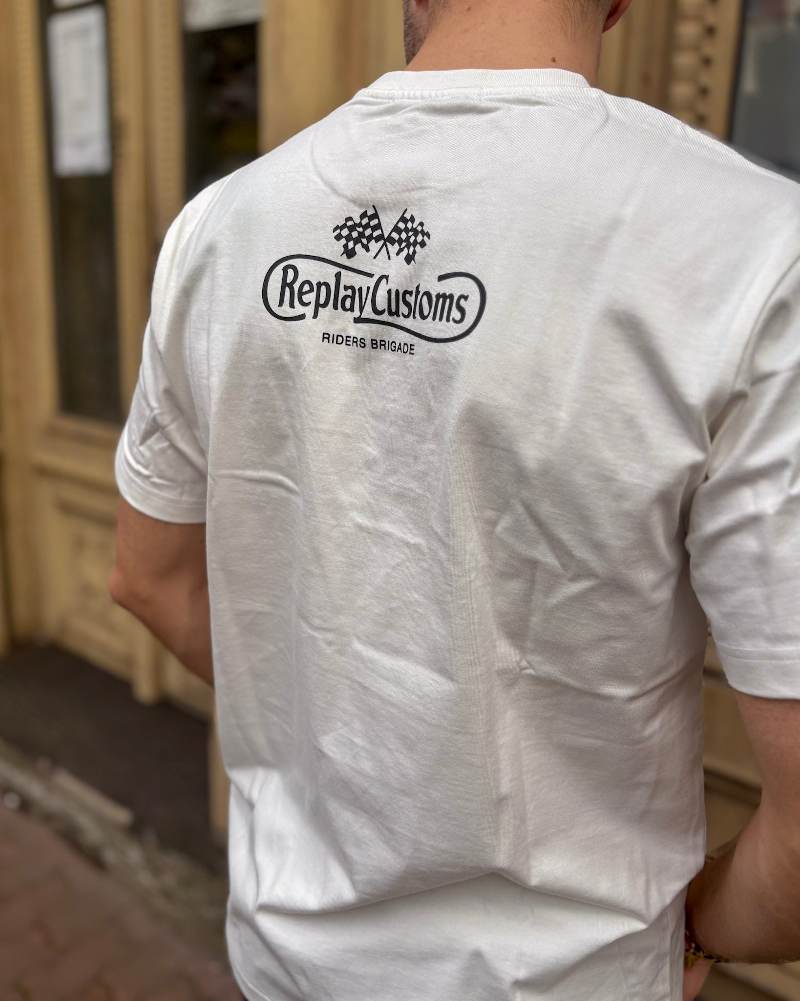 FÉRFI REPLAY PÓLÓ HÁTULJÁN NYOMOTT MINTÁVAL