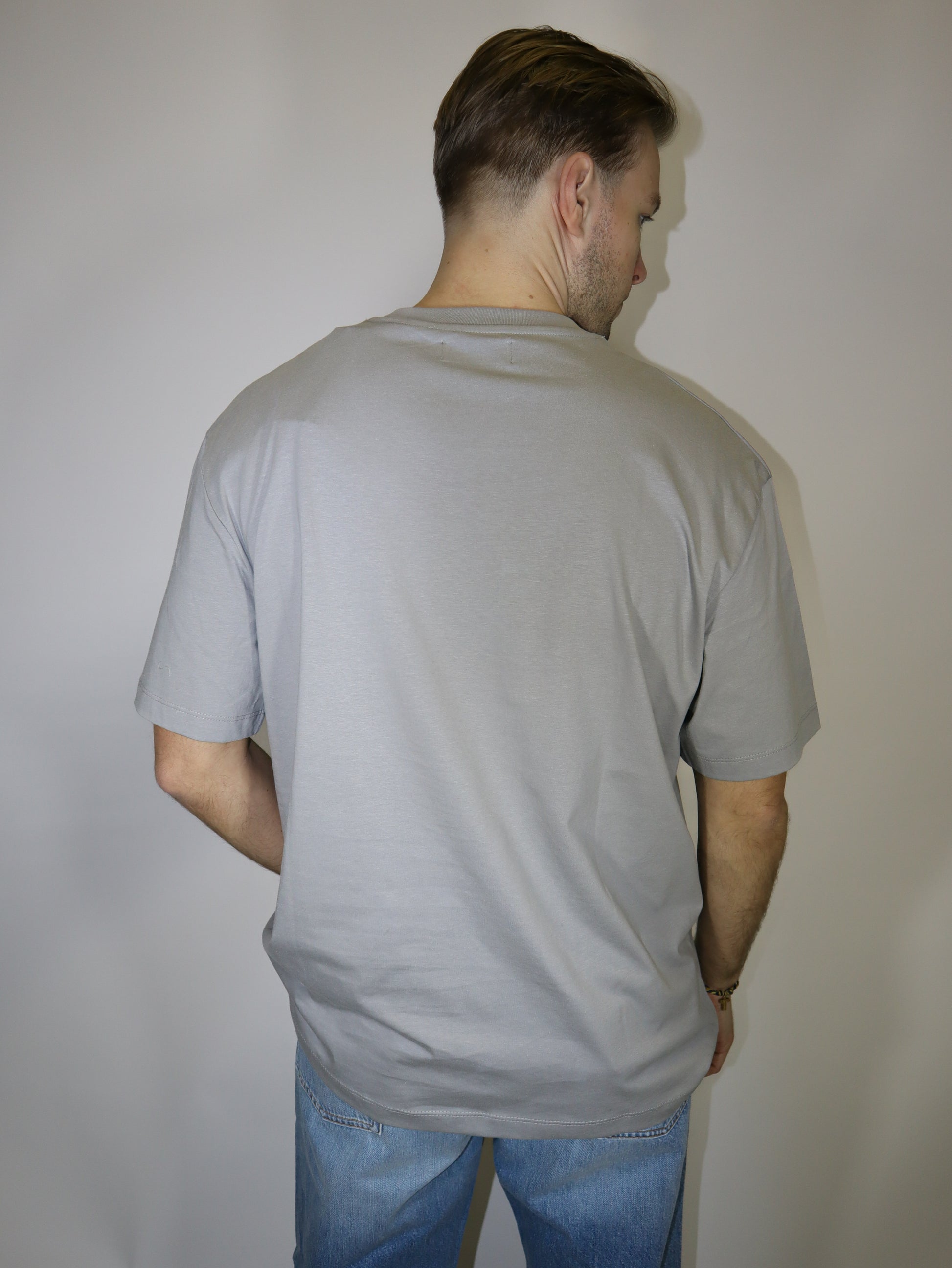 REPLAY PÁNSKÉ TRIČKO VOLNÉHO STŘIHU S POTISKEM