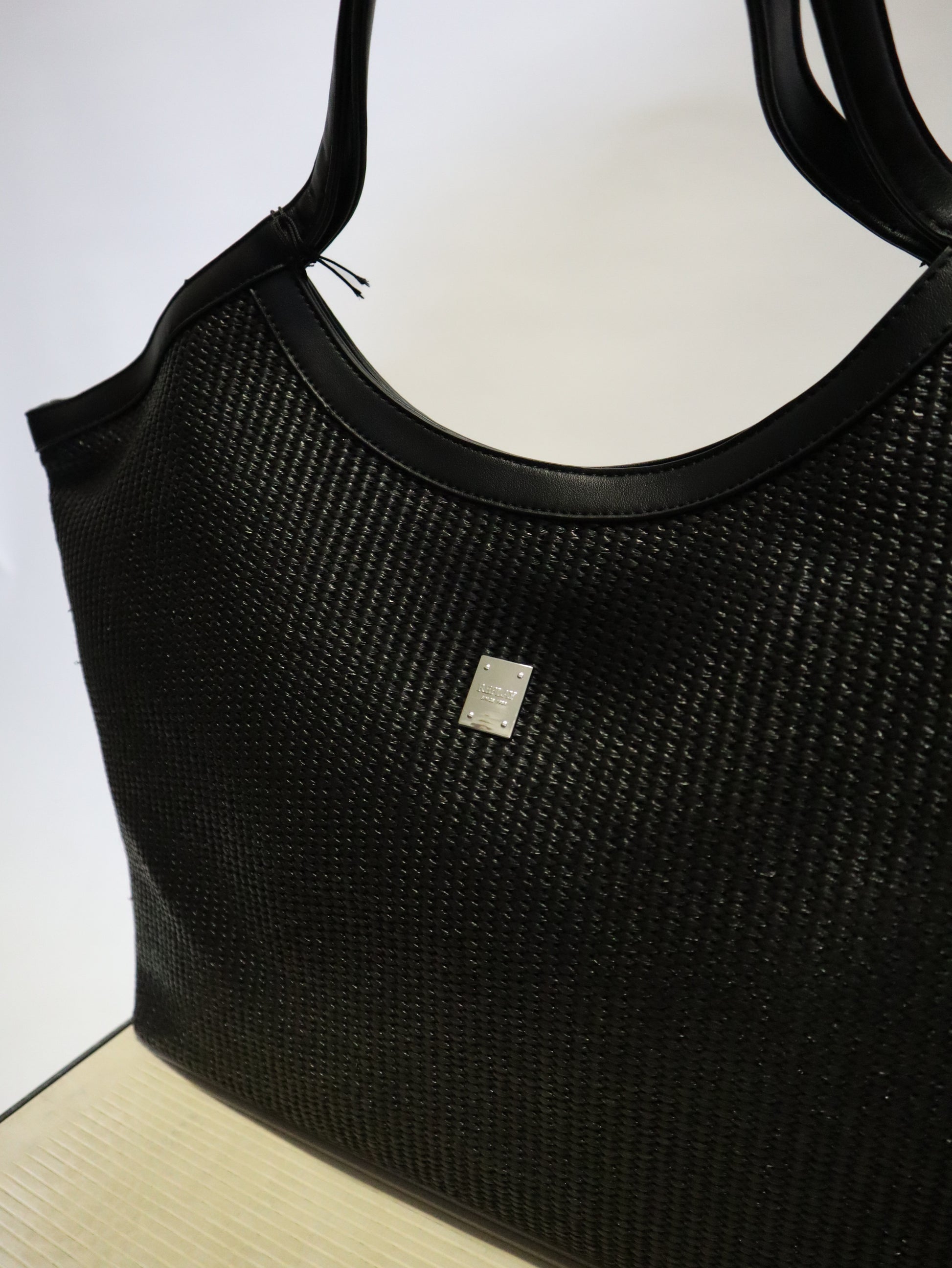 REPLAY DÁMSKA KABELKA Z RAFIE TYPU SHOPPER BAG