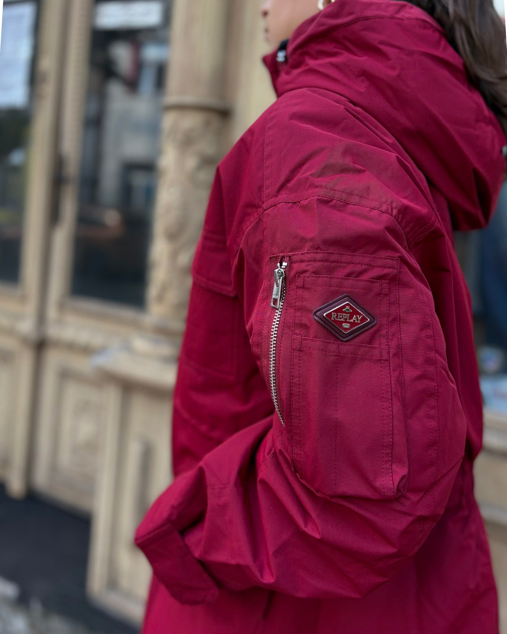 NŐI REPLAY KAPUCNIS KABÁT 