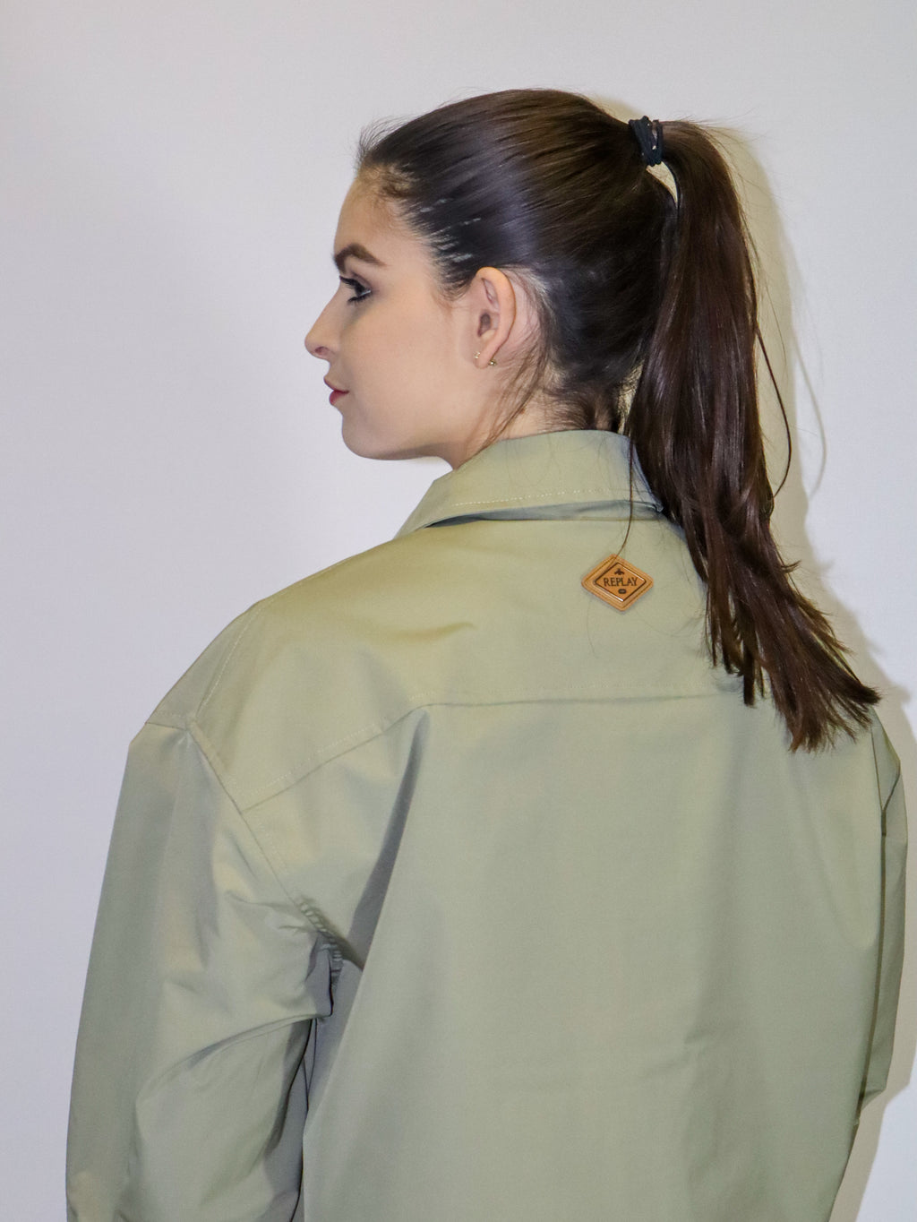 REPLAY WOMEN'S CROPPED JACKET WITH MAXI POCKETS