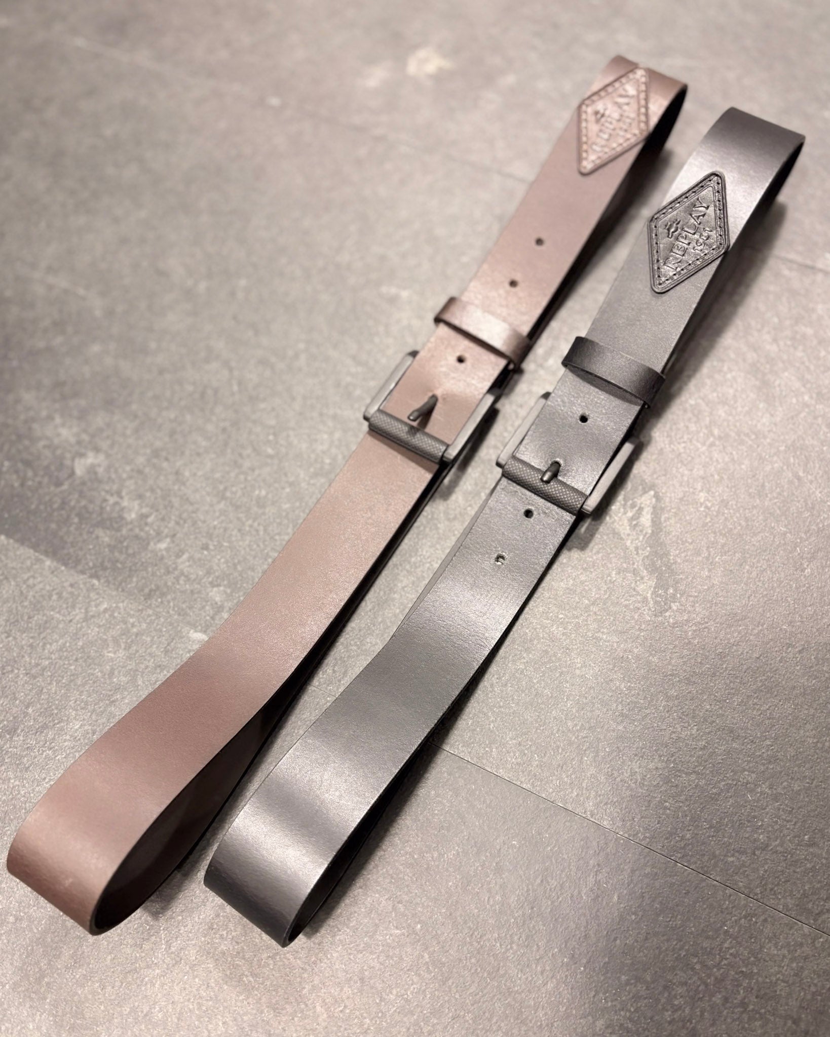 REPLAY ÖV GYÉMÁNT LOGÓVAL 