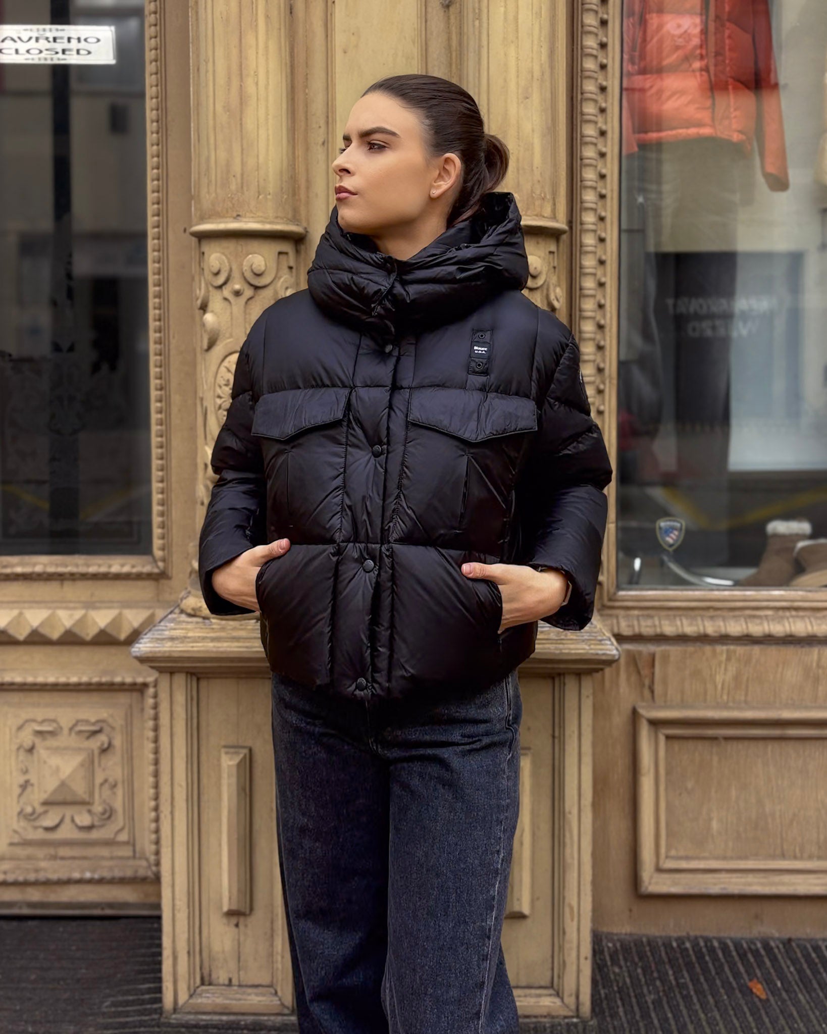 RÖVID FÉNYES BLAUER KABÁT LAVAL 