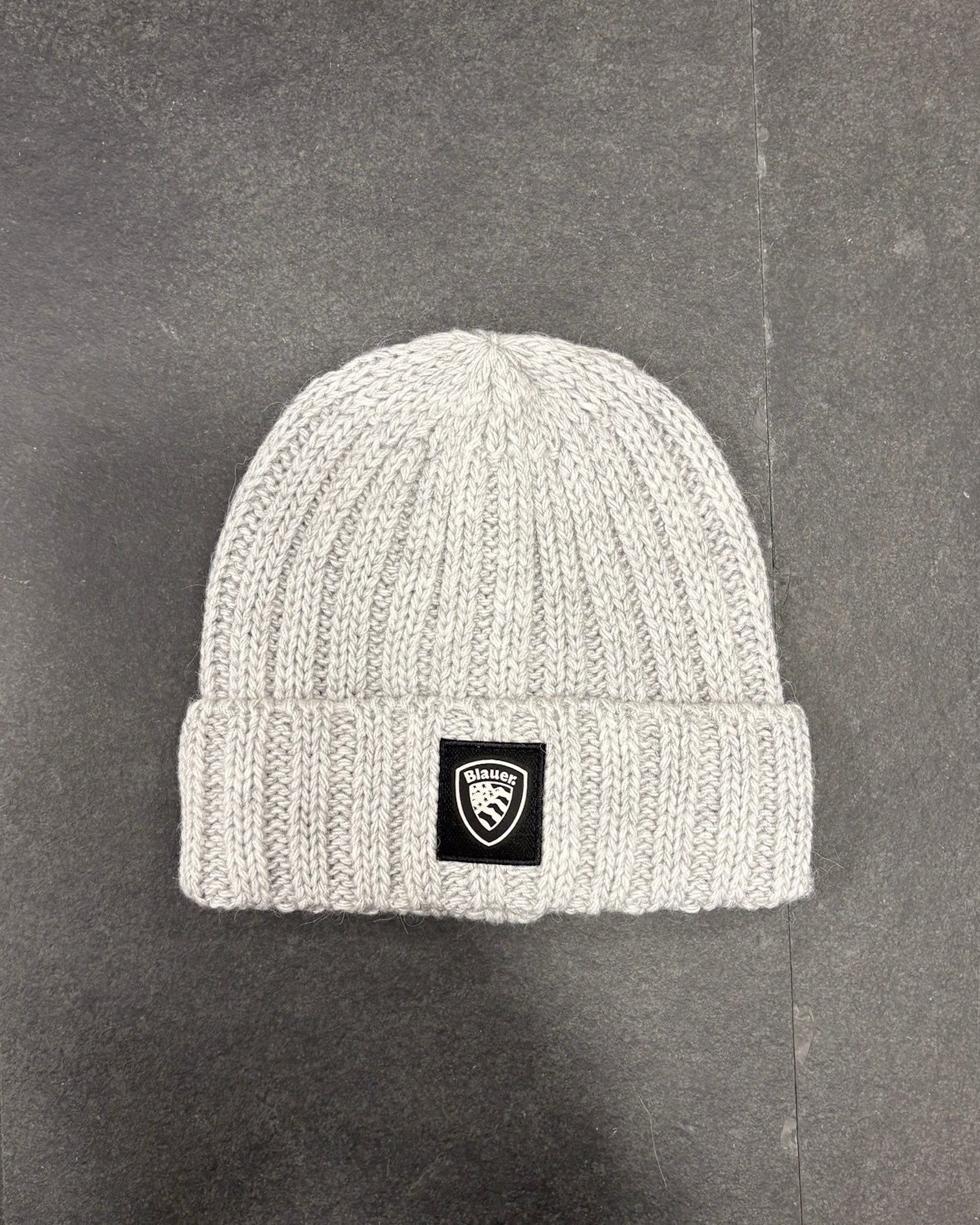 BLAUER ČEPICE KIBLY S MANŽETOU