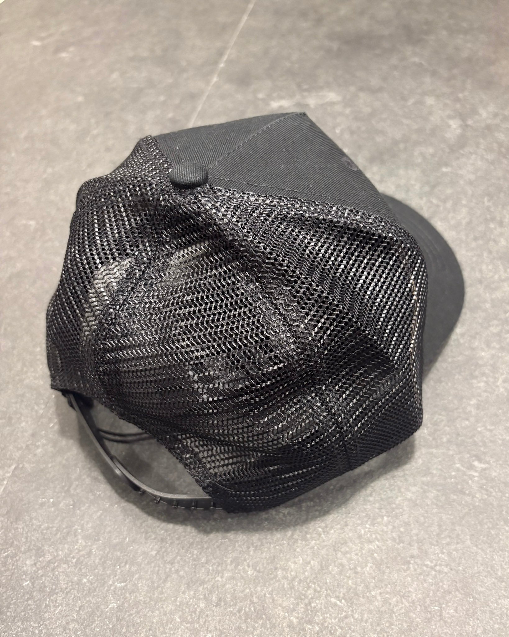 REPLAY FEKETE MINTA SAPKA